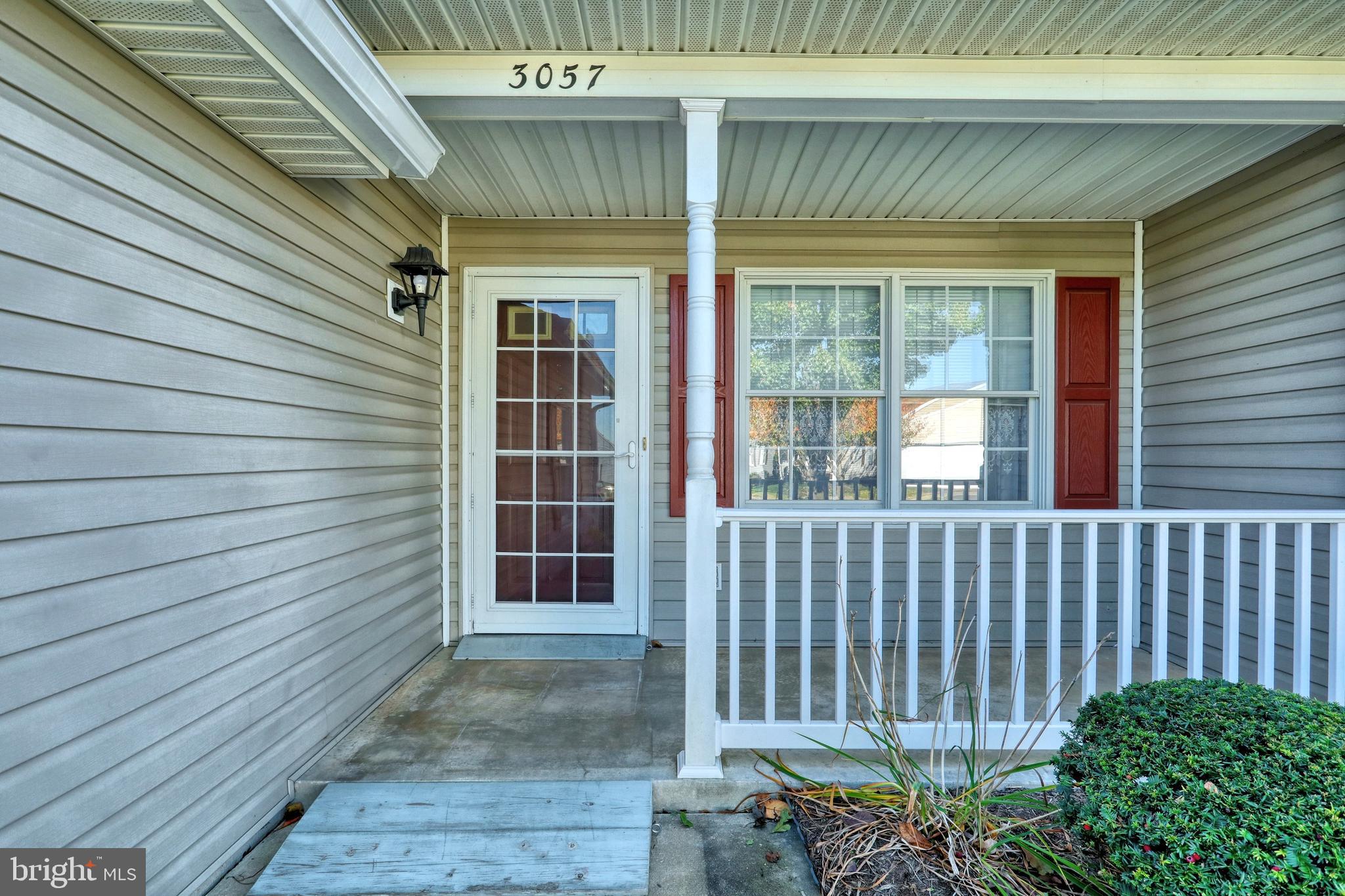 LONGSTOWN VILLAGE - Residential