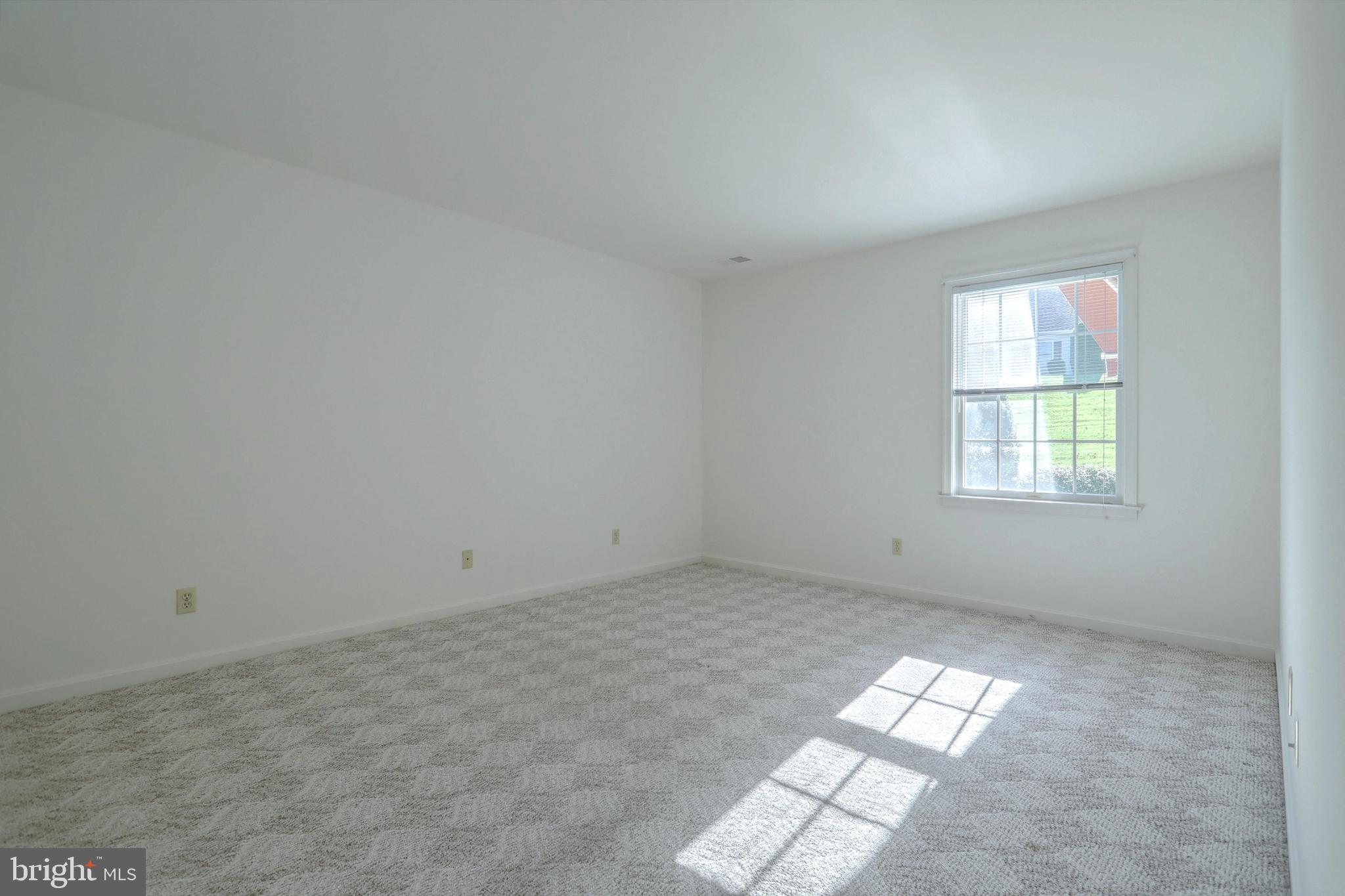 LONGSTOWN VILLAGE - Residential