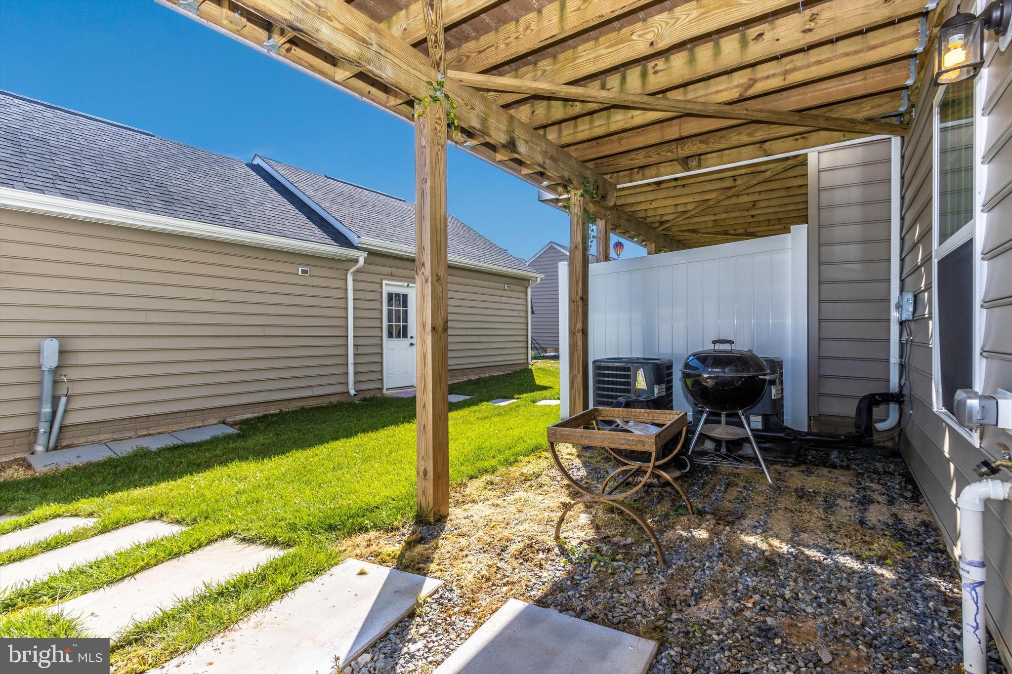 LINTON AT BALLENGER - Residential