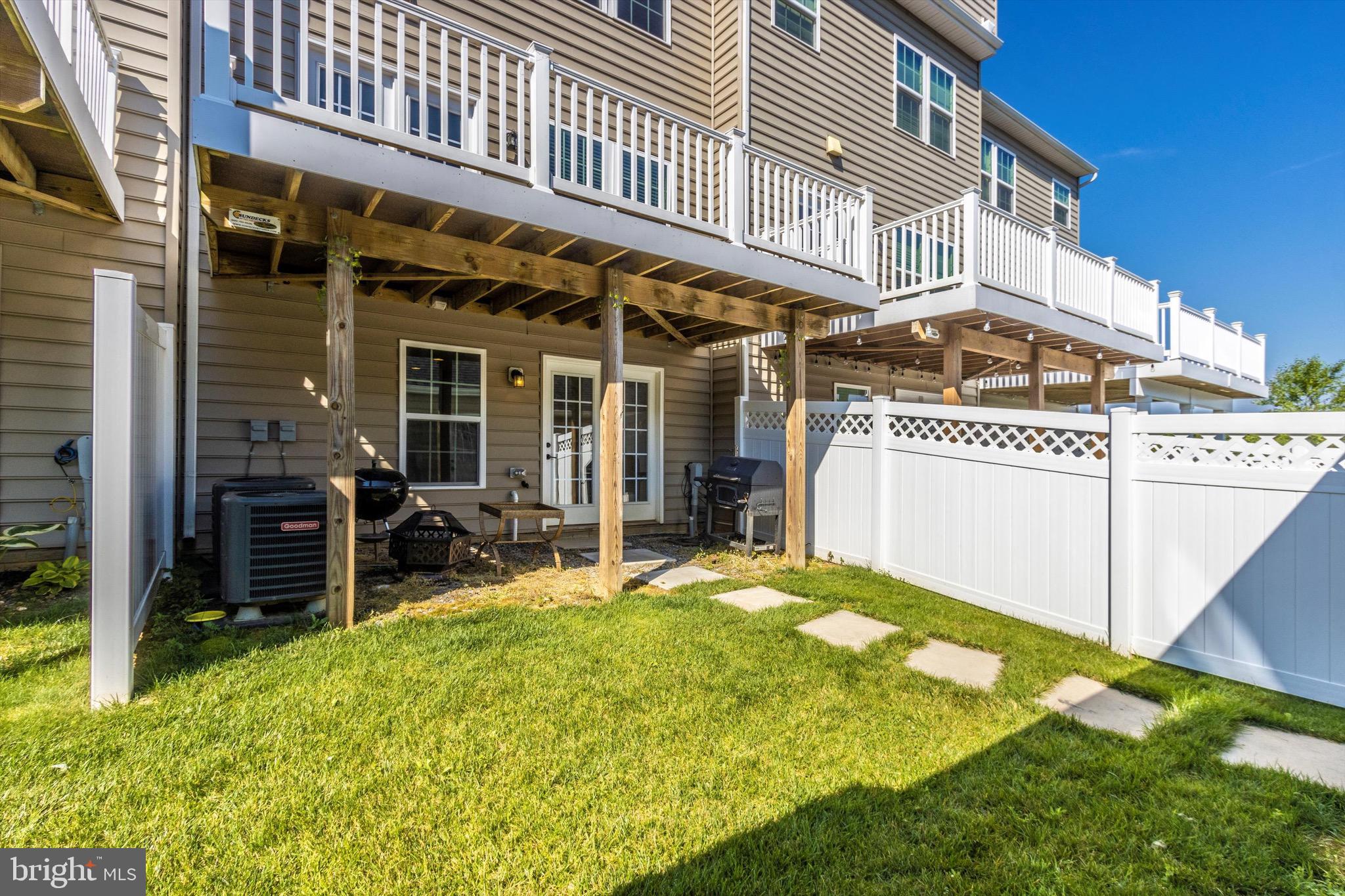 LINTON AT BALLENGER - Residential