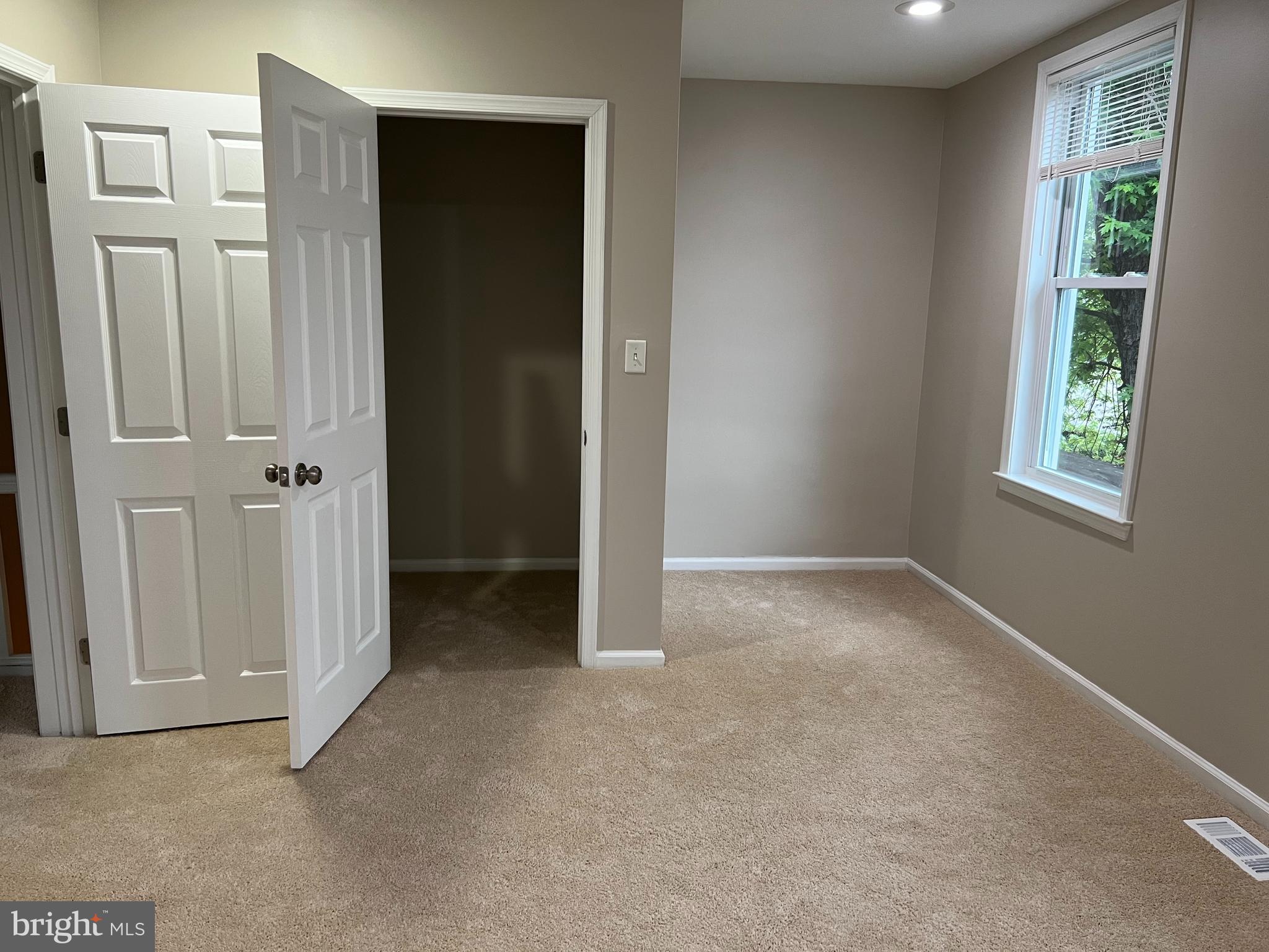 GREENSPRING - Residential