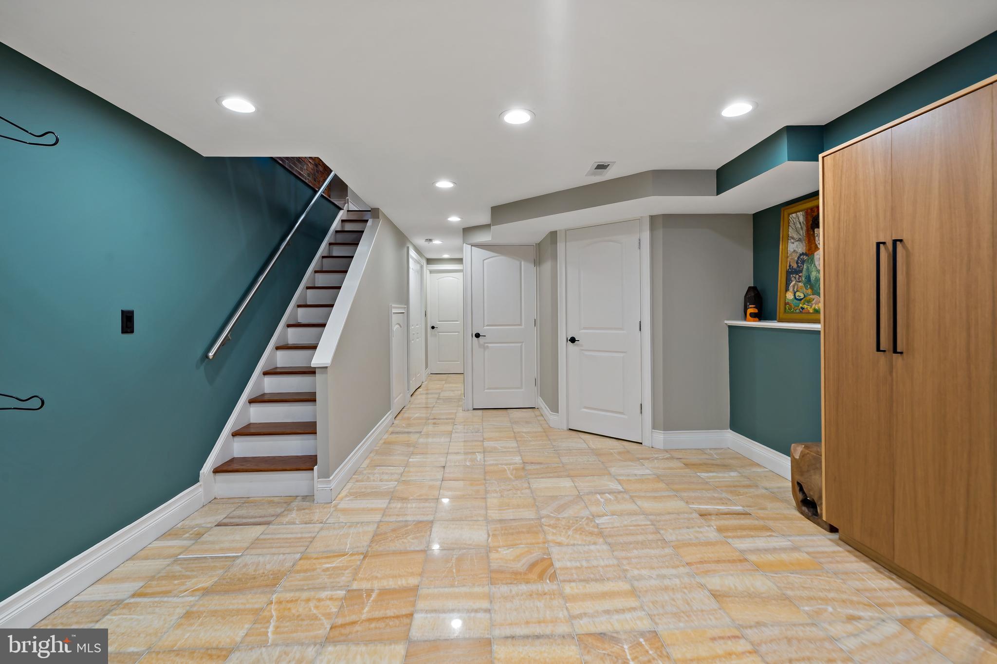 GRADUATE HOSPITAL - Residential