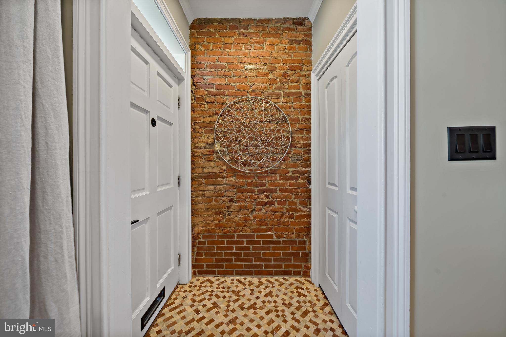 GRADUATE HOSPITAL - Residential