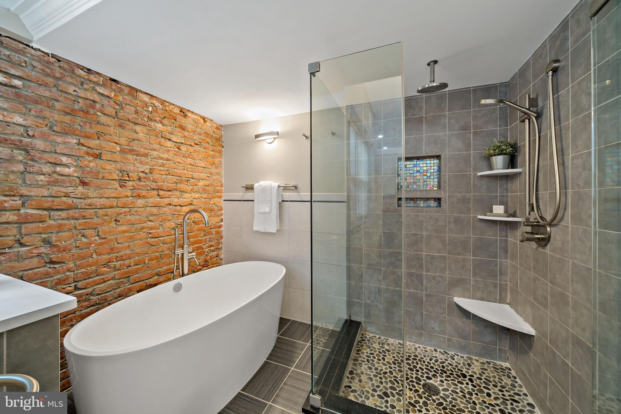 GRADUATE HOSPITAL - Residential