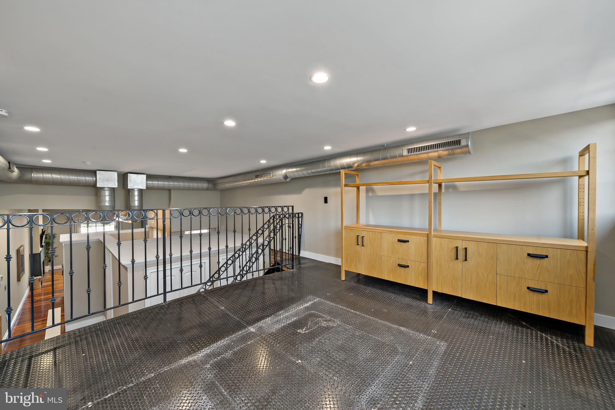 GRADUATE HOSPITAL - Residential