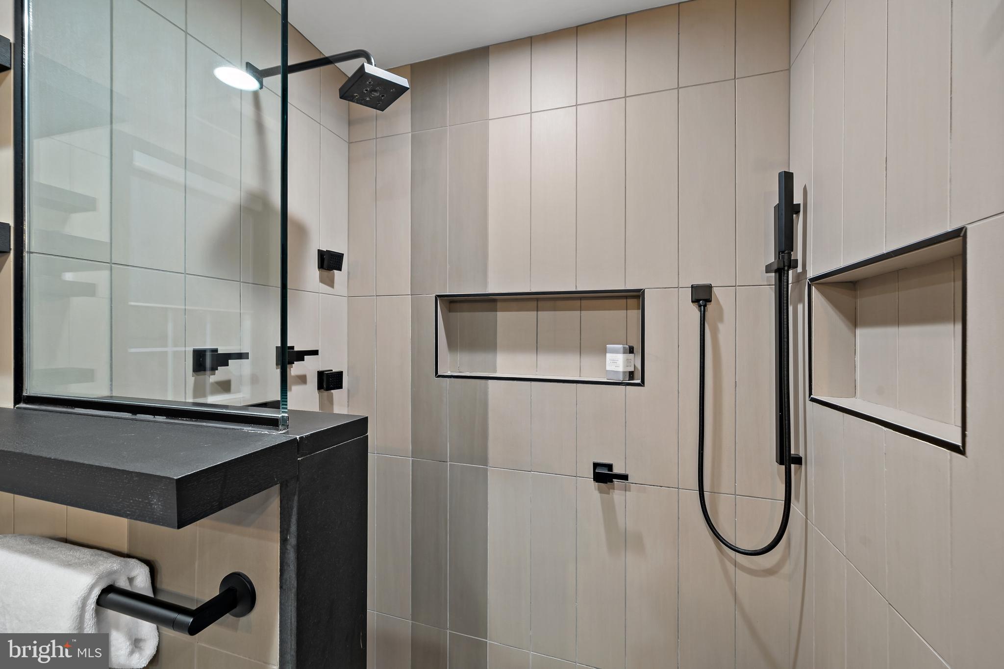 GRADUATE HOSPITAL - Residential