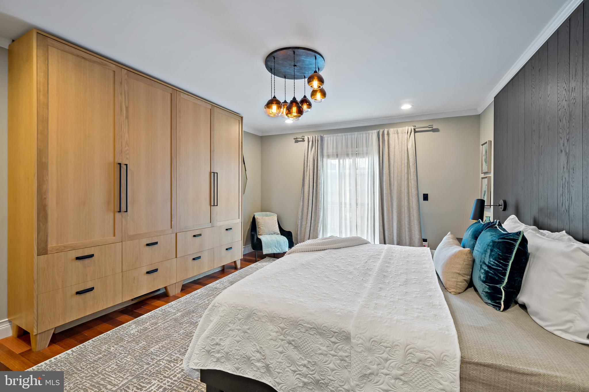 GRADUATE HOSPITAL - Residential