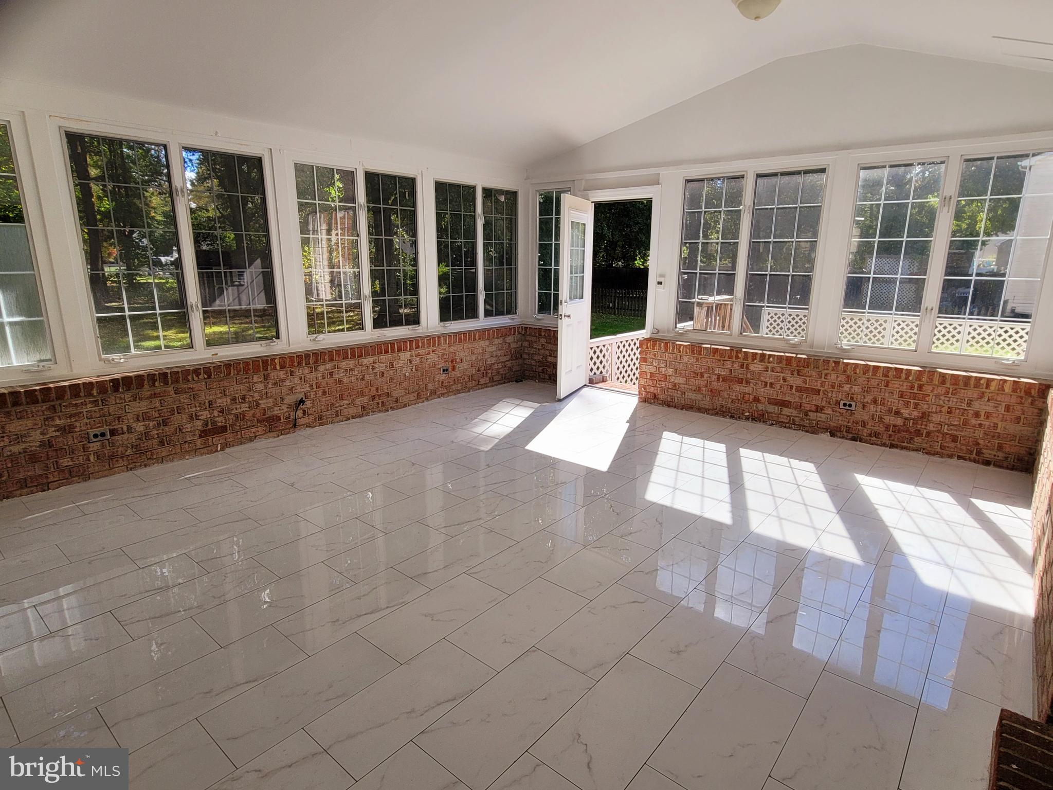 BAY CITY - Residential Lease