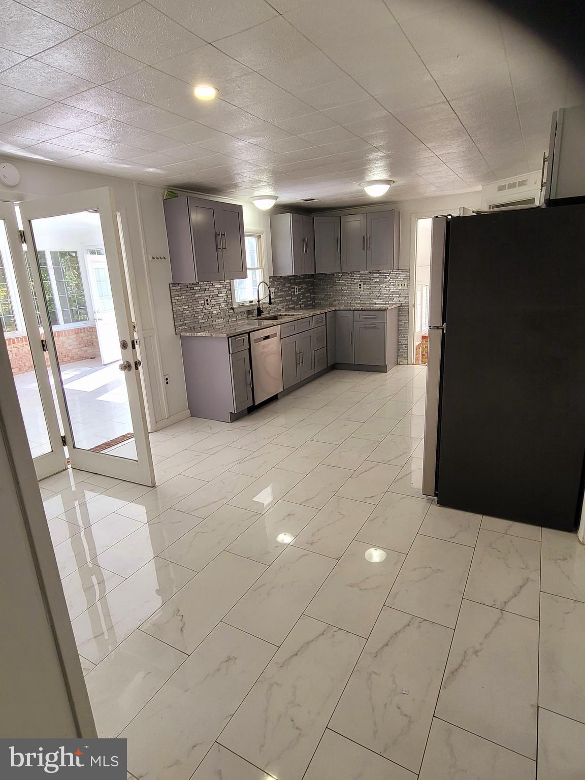 BAY CITY - Residential Lease