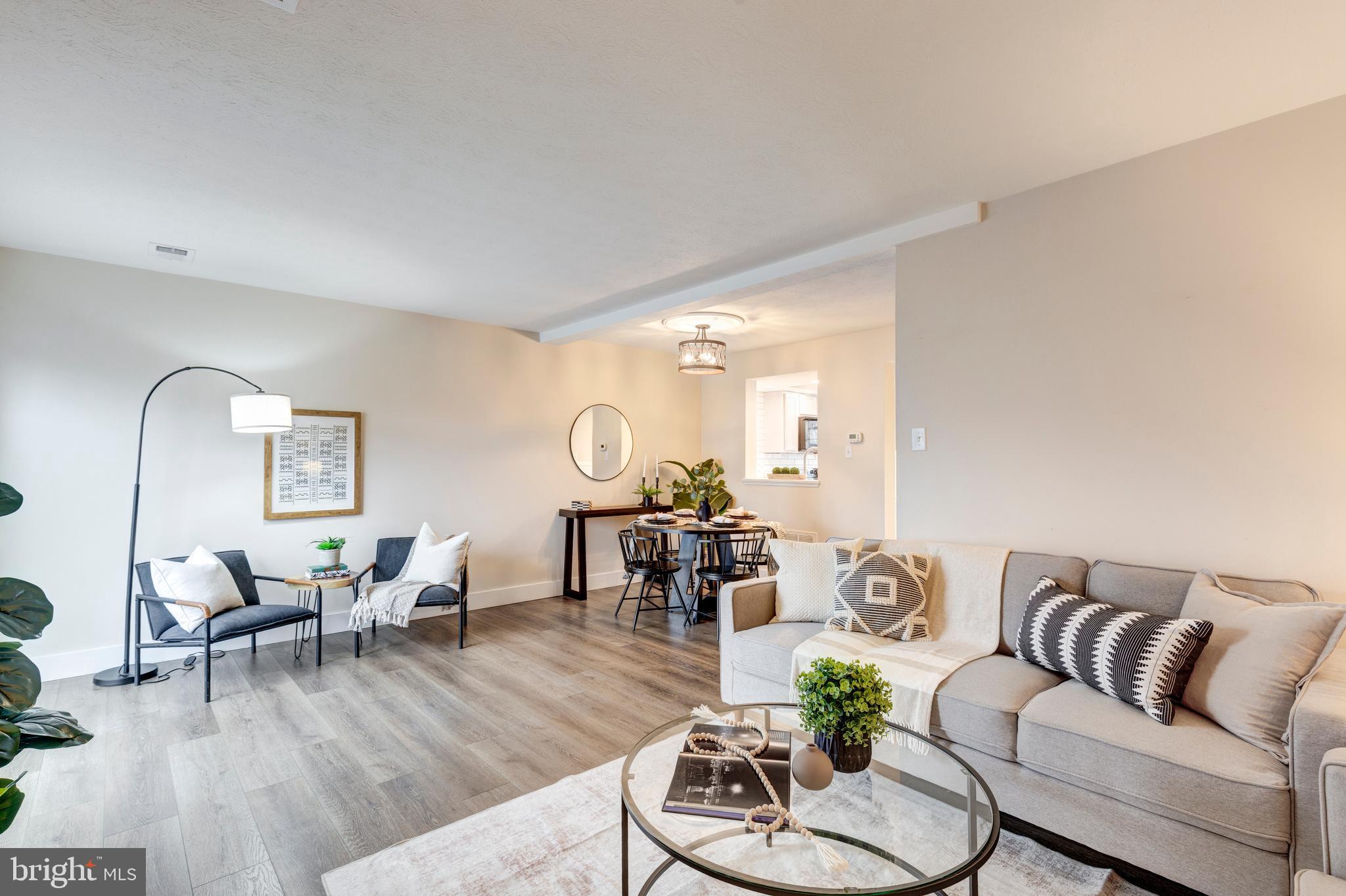 SMALL CROSSINGS - Residential