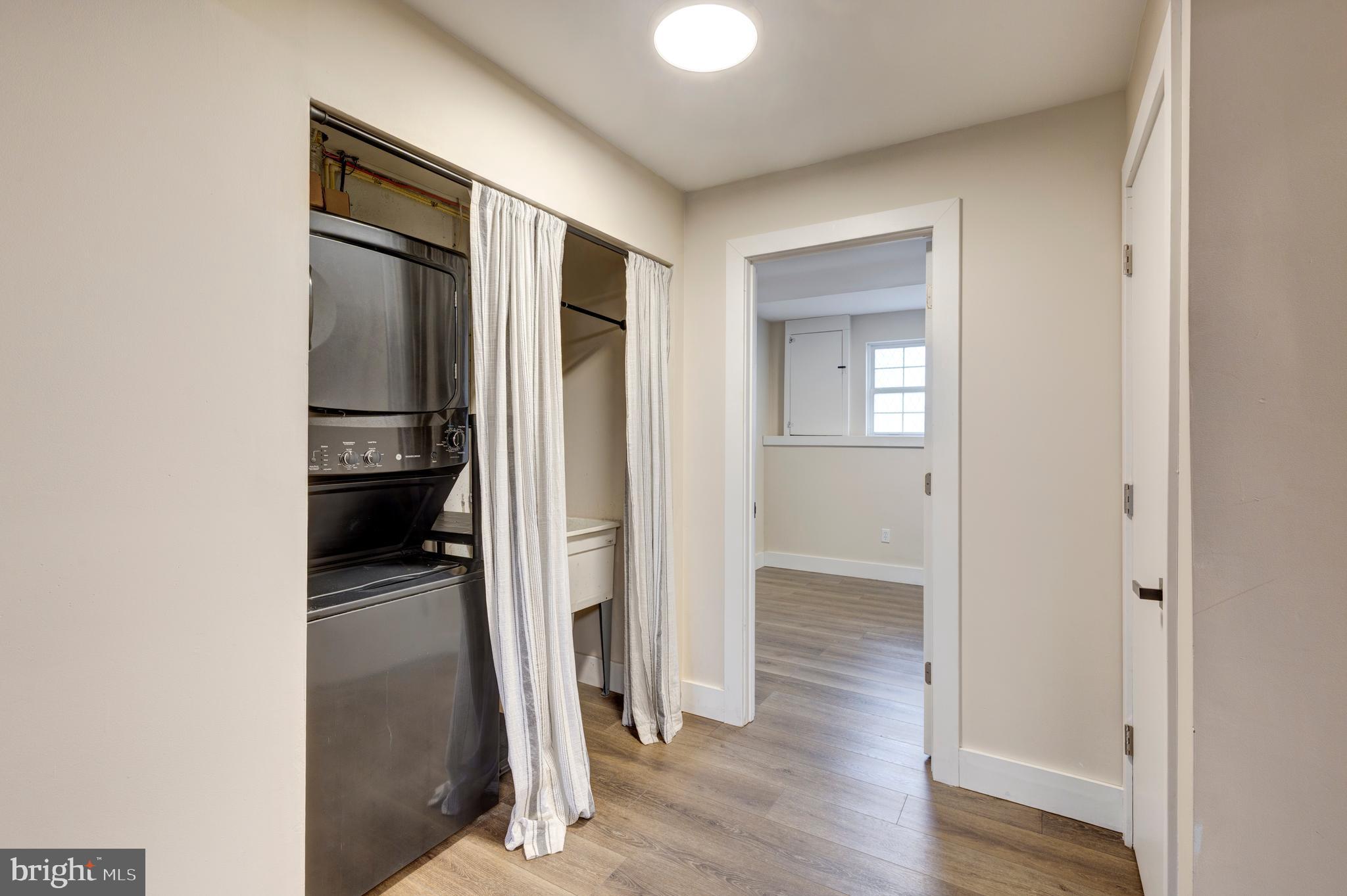 SMALL CROSSINGS - Residential