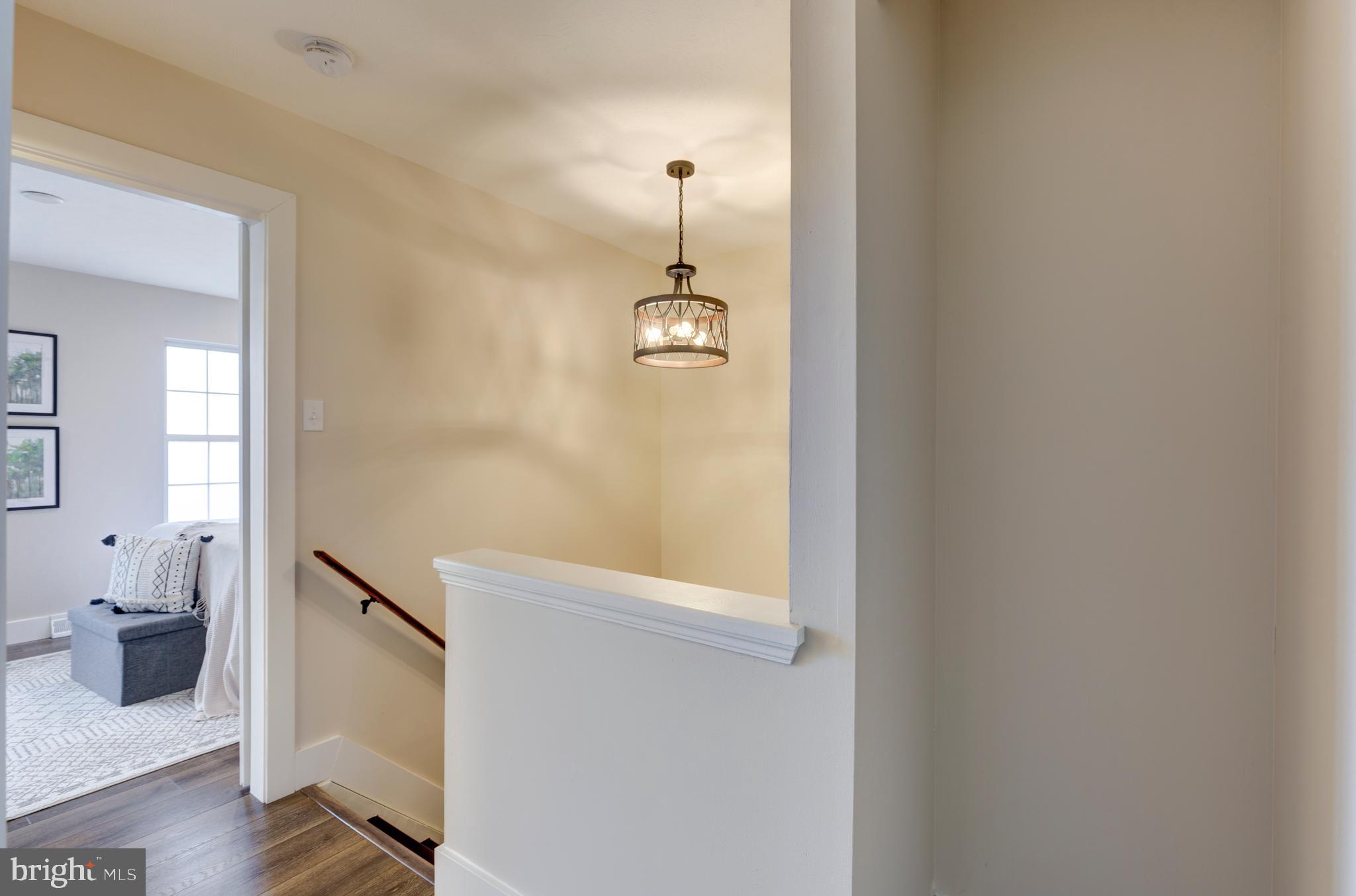 SMALL CROSSINGS - Residential