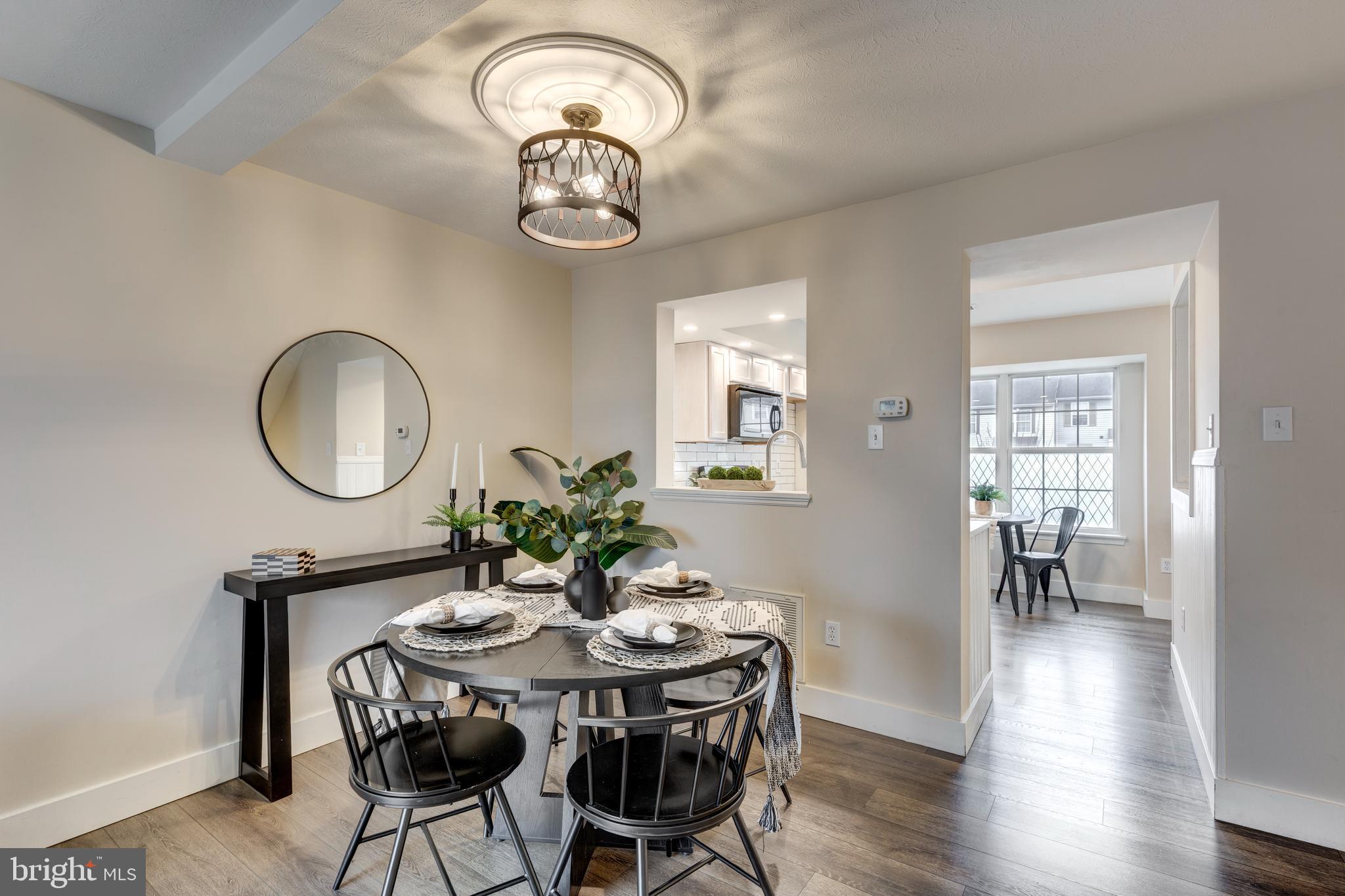 SMALL CROSSINGS - Residential