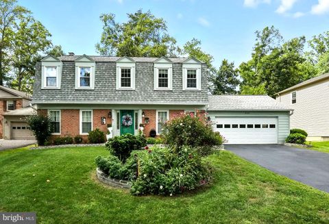 8126 VIOLA STREET SPRINGFIELD VA 22152