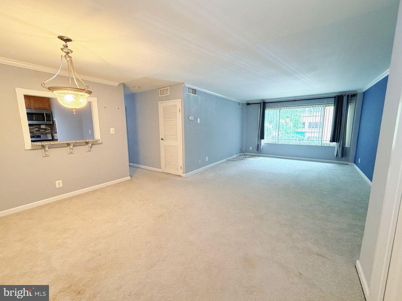 10570 MAIN STREET 404