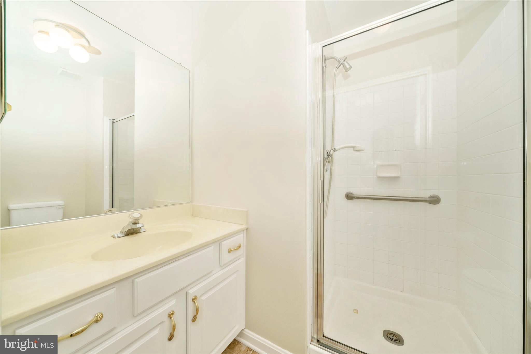 WINIFRED MANOR - Residential