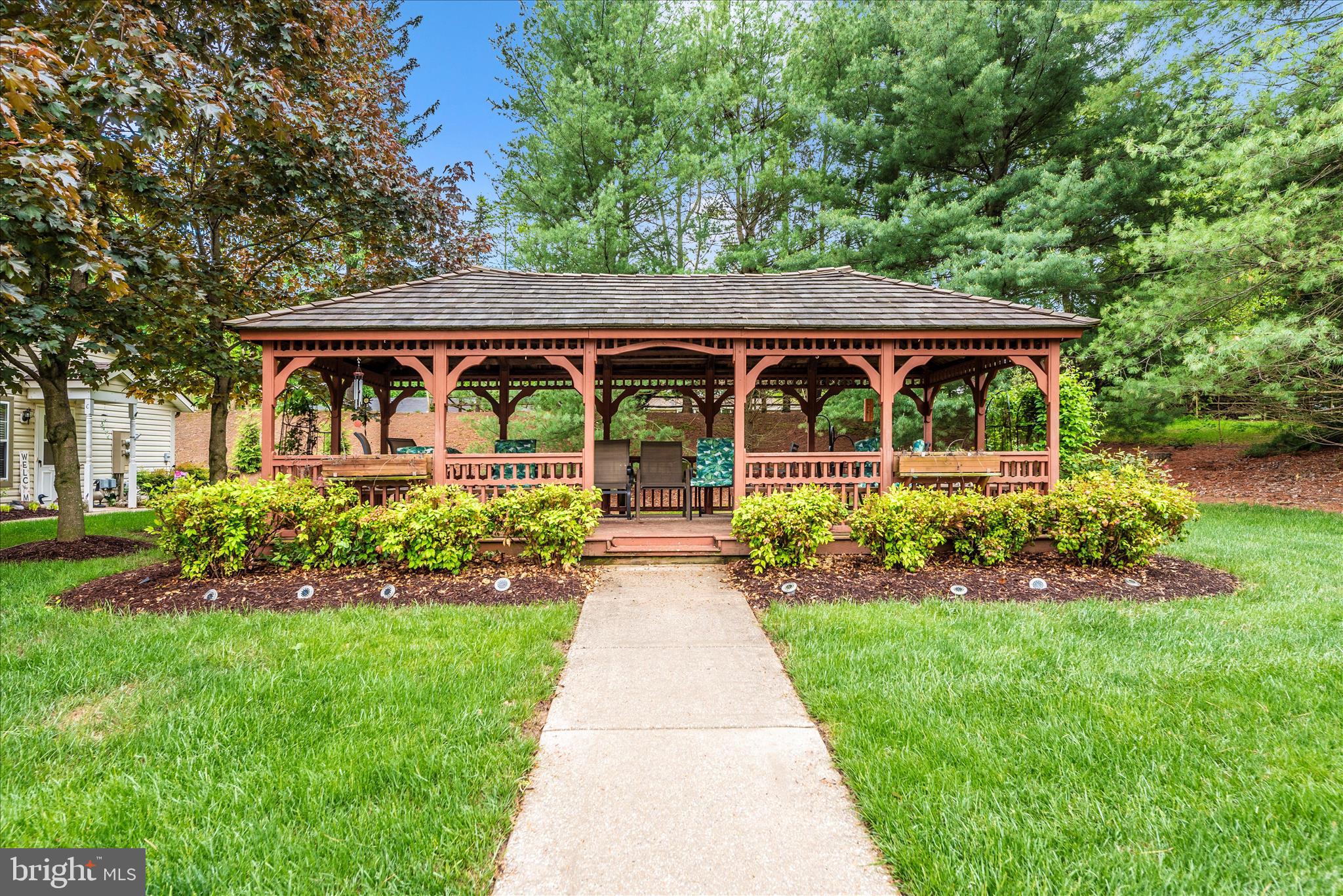 WINIFRED MANOR - Residential