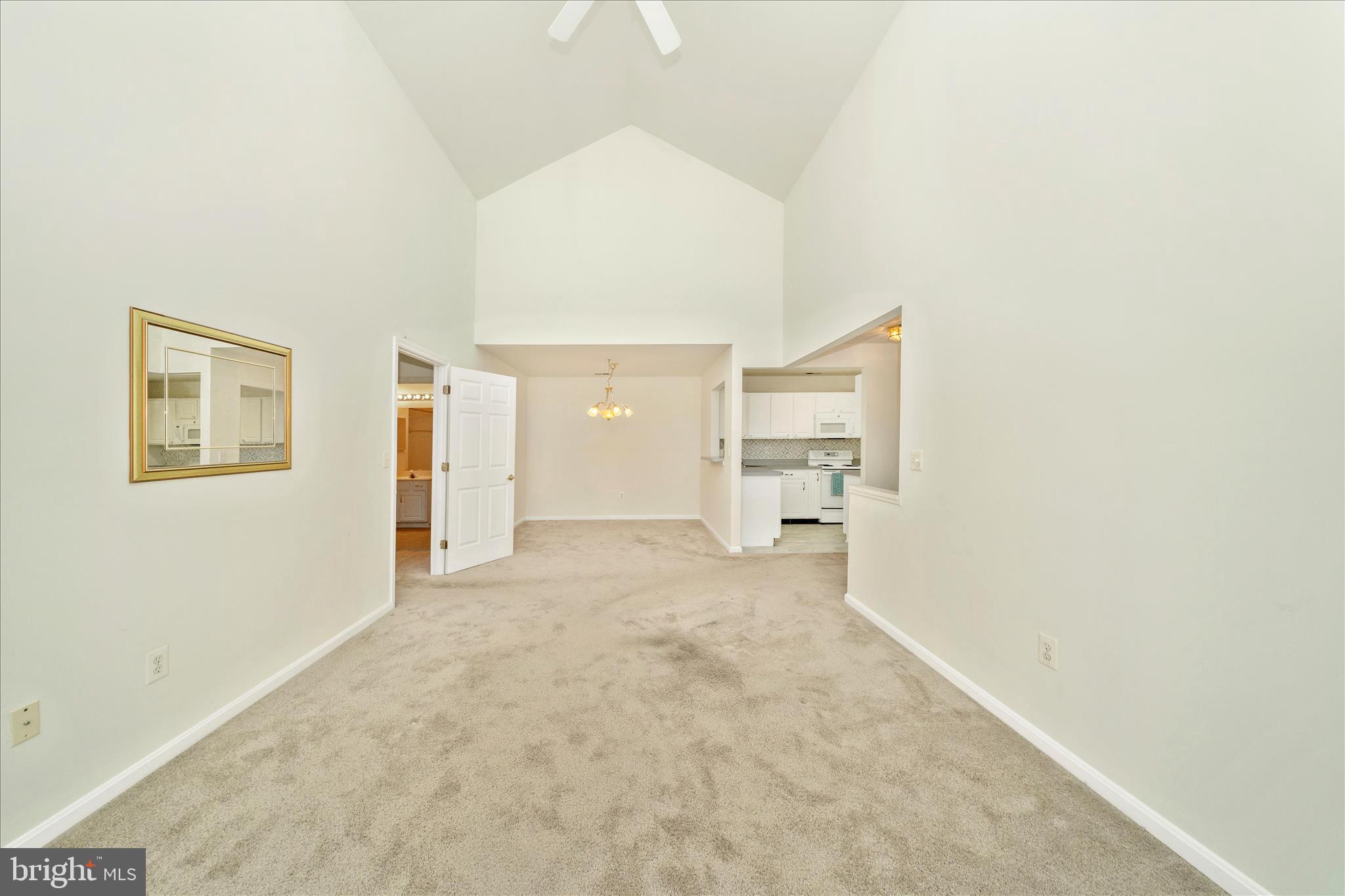 WINIFRED MANOR - Residential