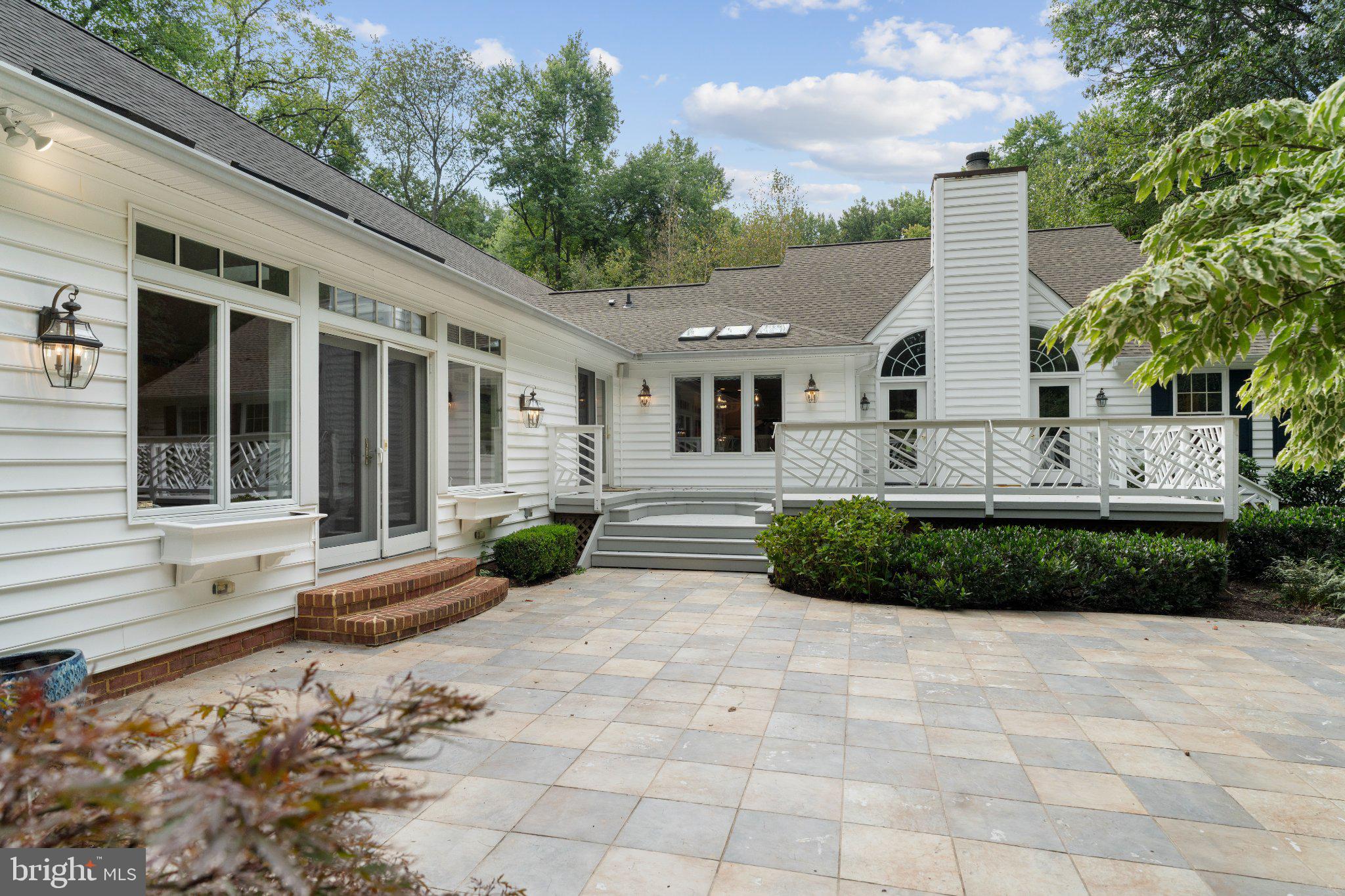 14817 MANOR ROAD