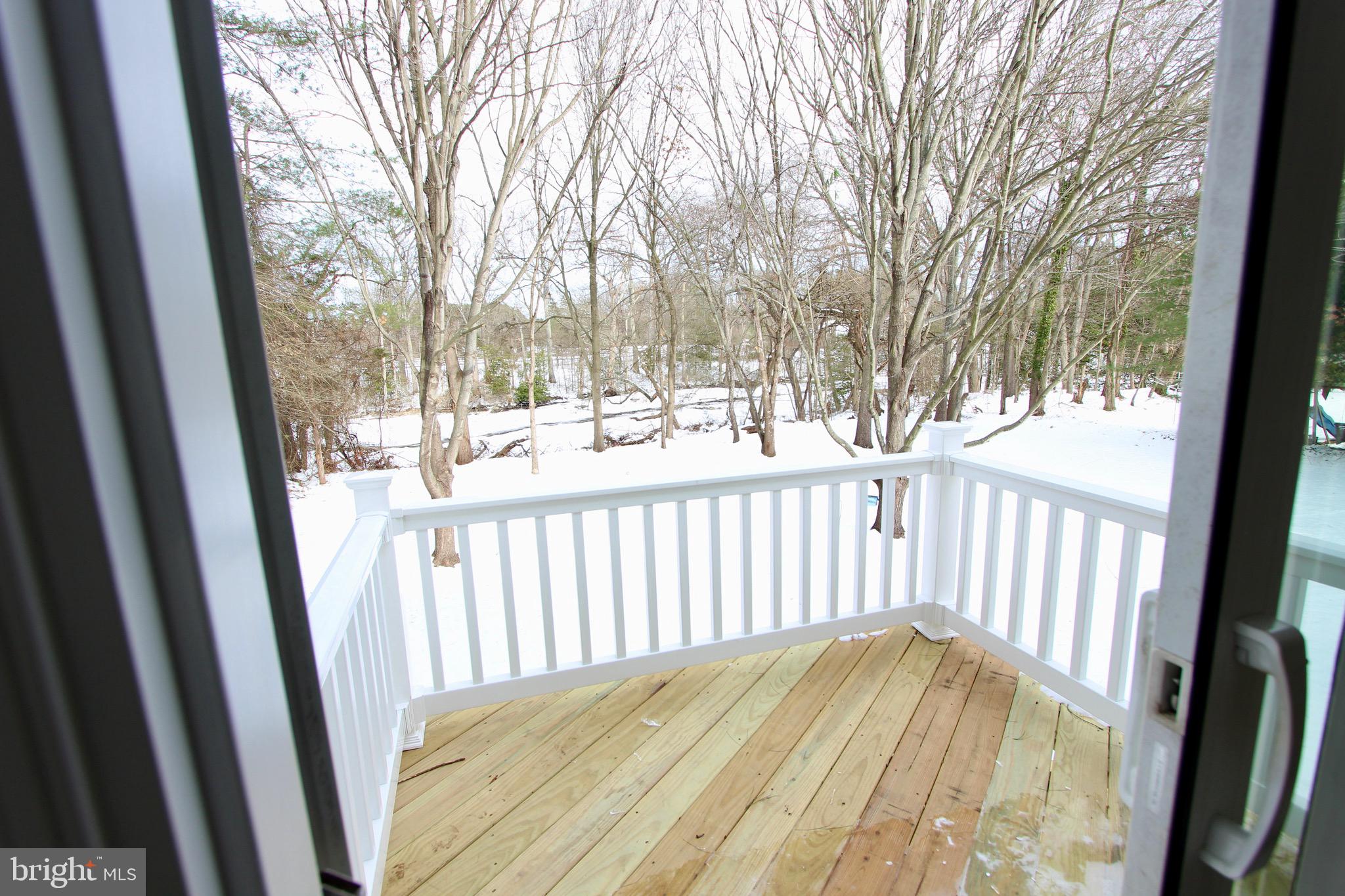 KINGSTOWNE MANOR - Residential