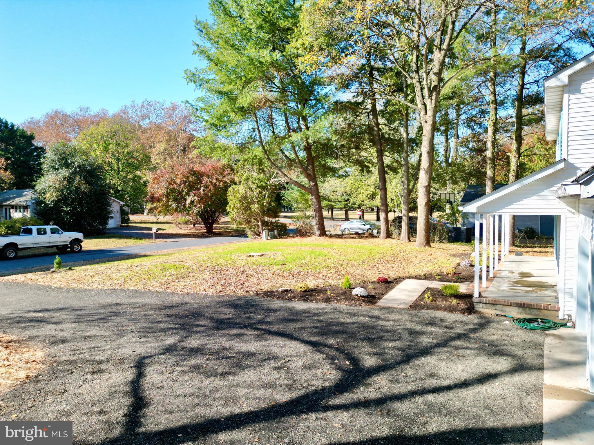 KINGSTOWNE MANOR - Residential