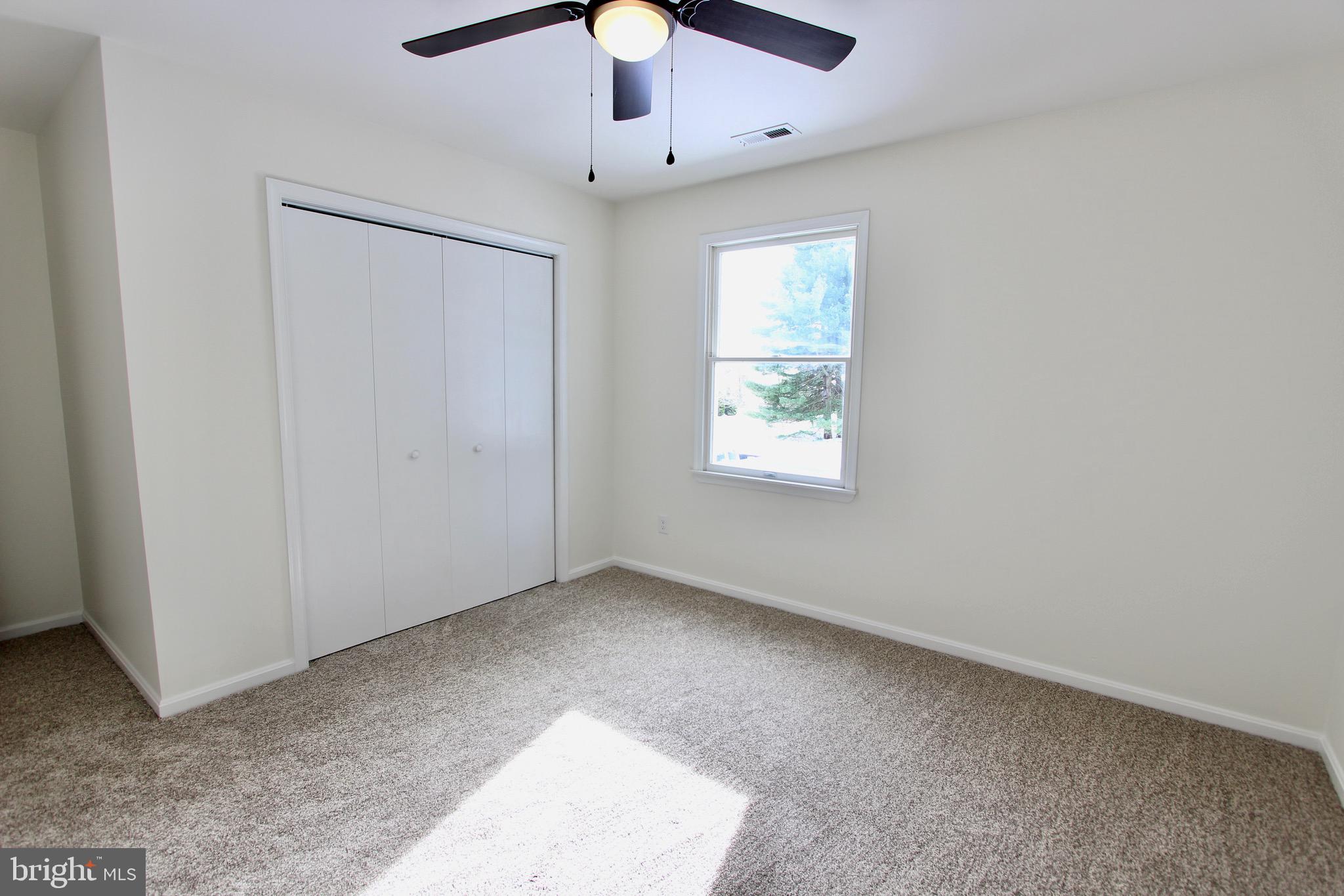 KINGSTOWNE MANOR - Residential