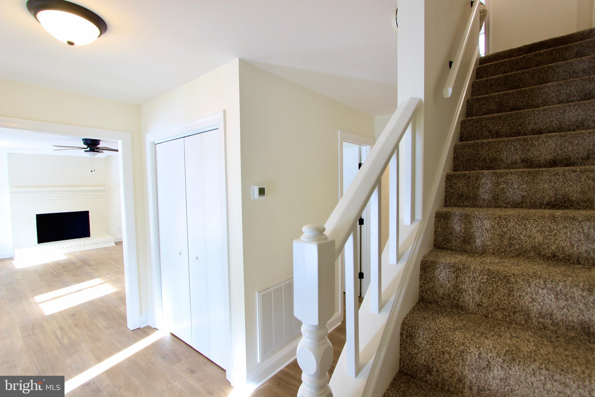 KINGSTOWNE MANOR - Residential