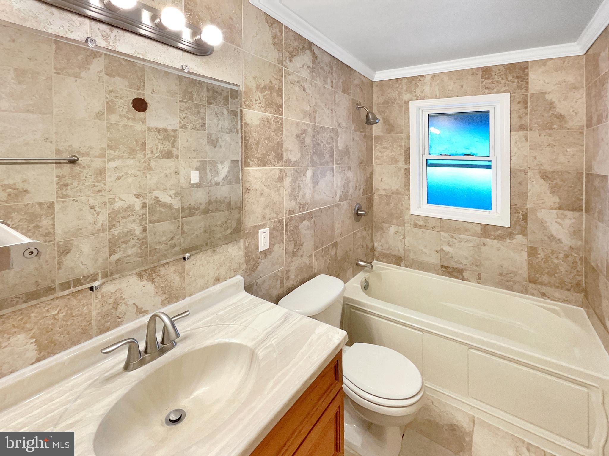 DALE CITY - Residential