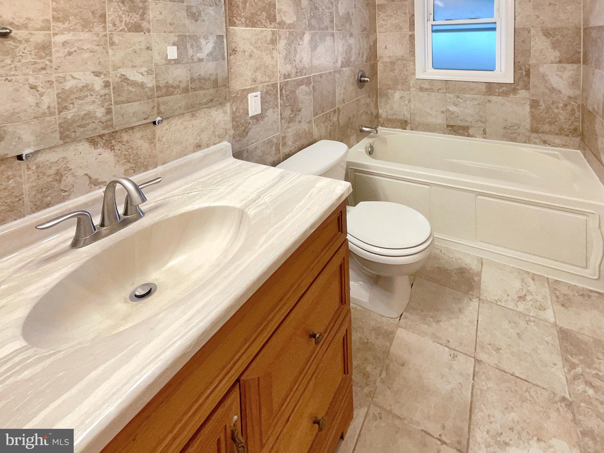 DALE CITY - Residential