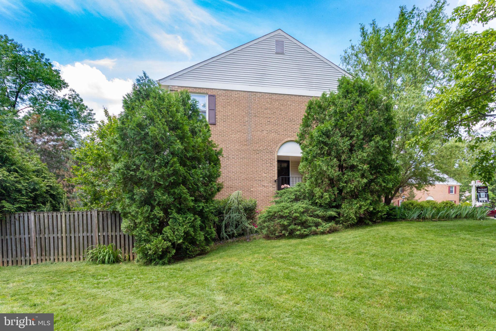 RUNNYMEADE - Residential