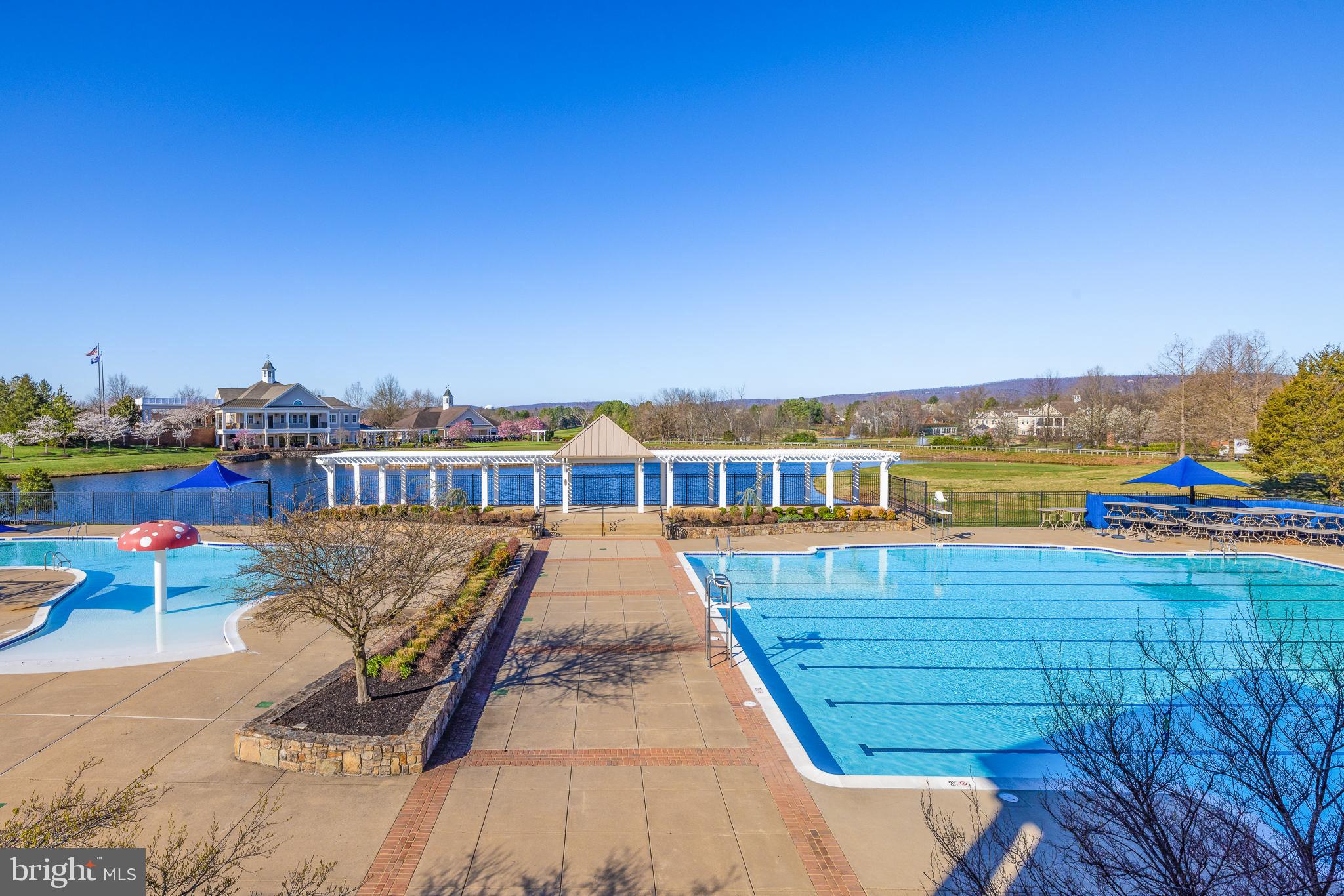 DOMINION VALLEY COUNTRY CLUB - Residential