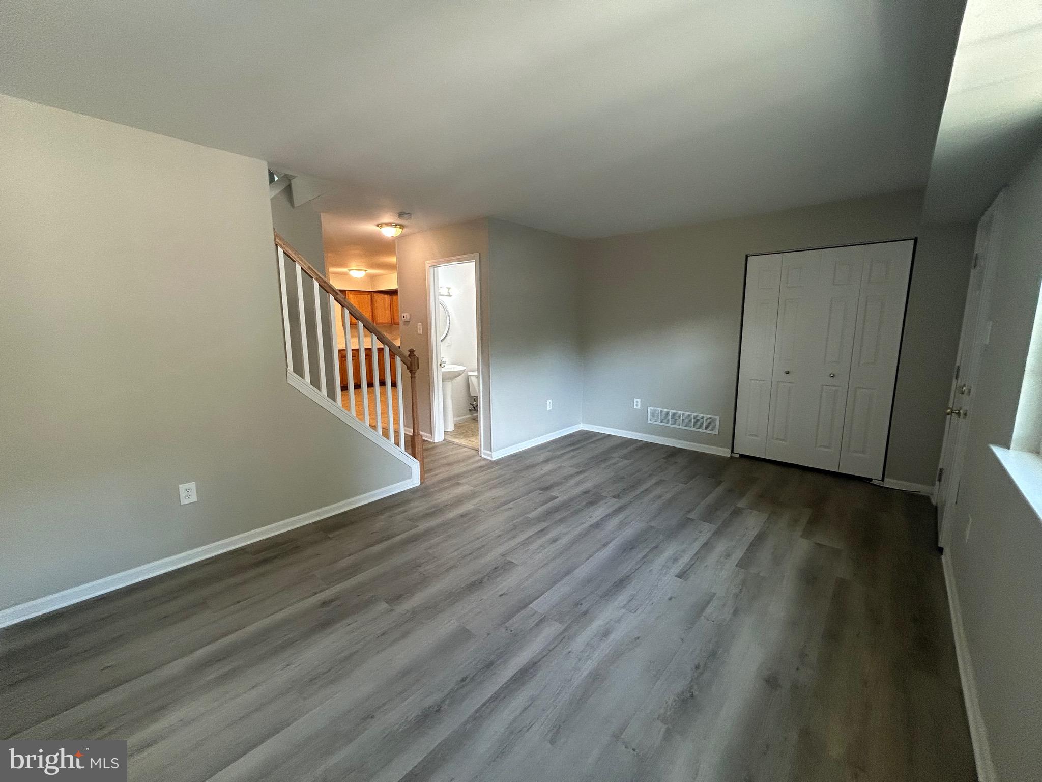 128 DENBIGH TERRACE