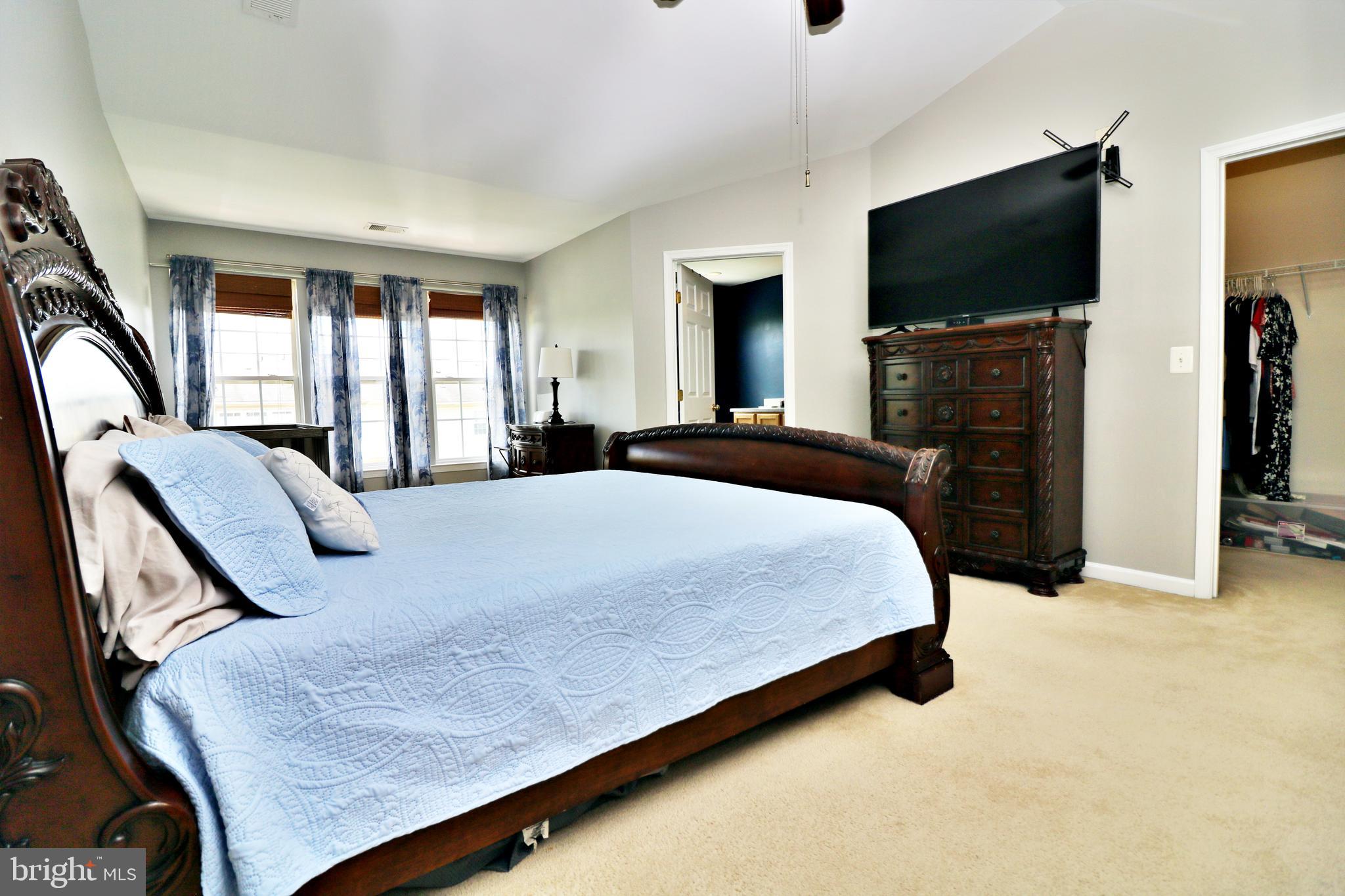 LAKELAND PLACE - Residential