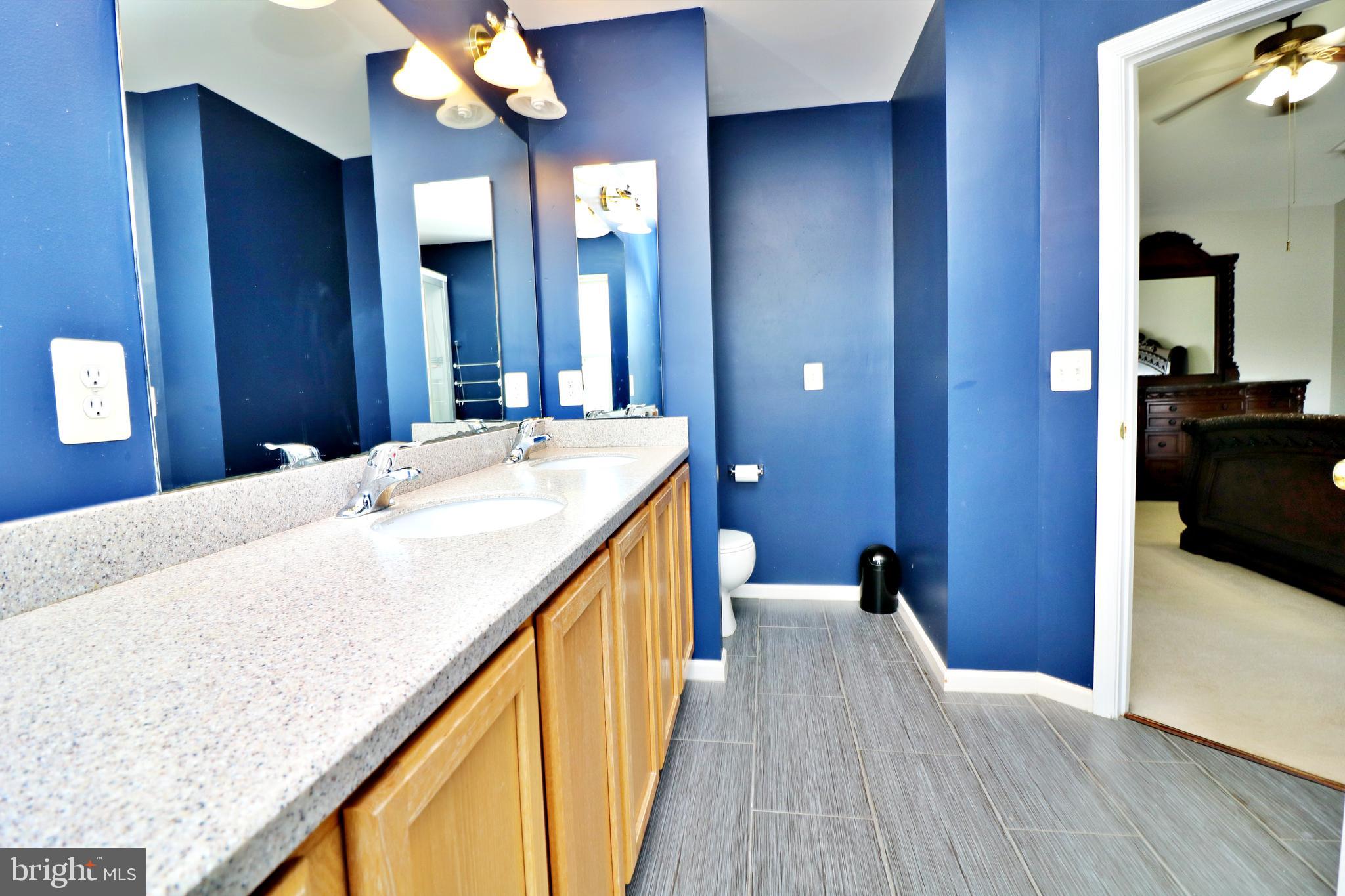 LAKELAND PLACE - Residential