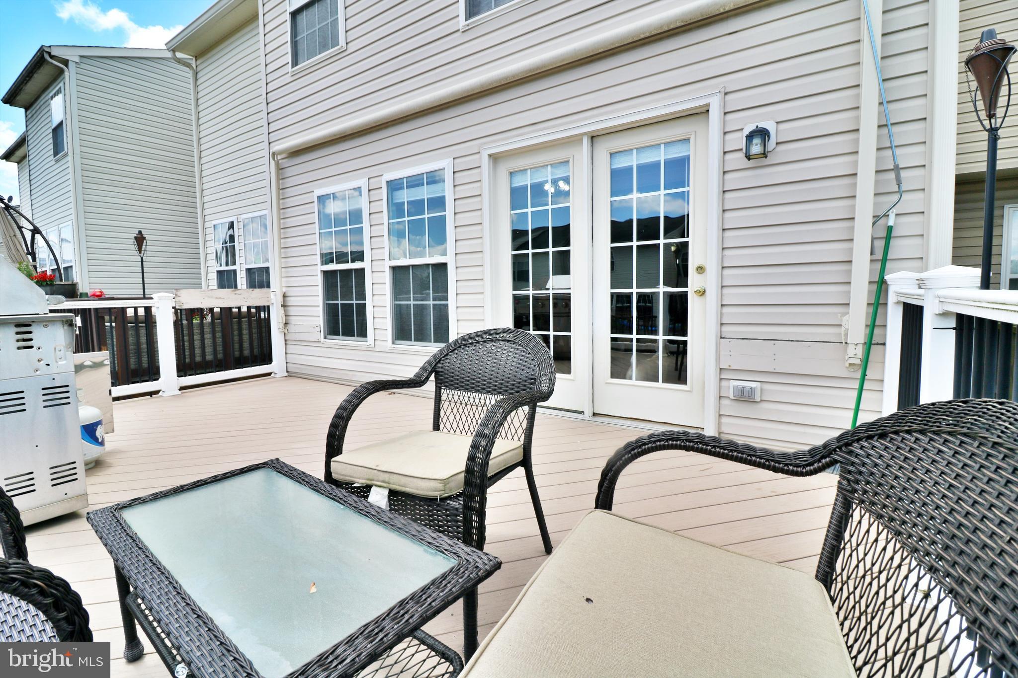 LAKELAND PLACE - Residential