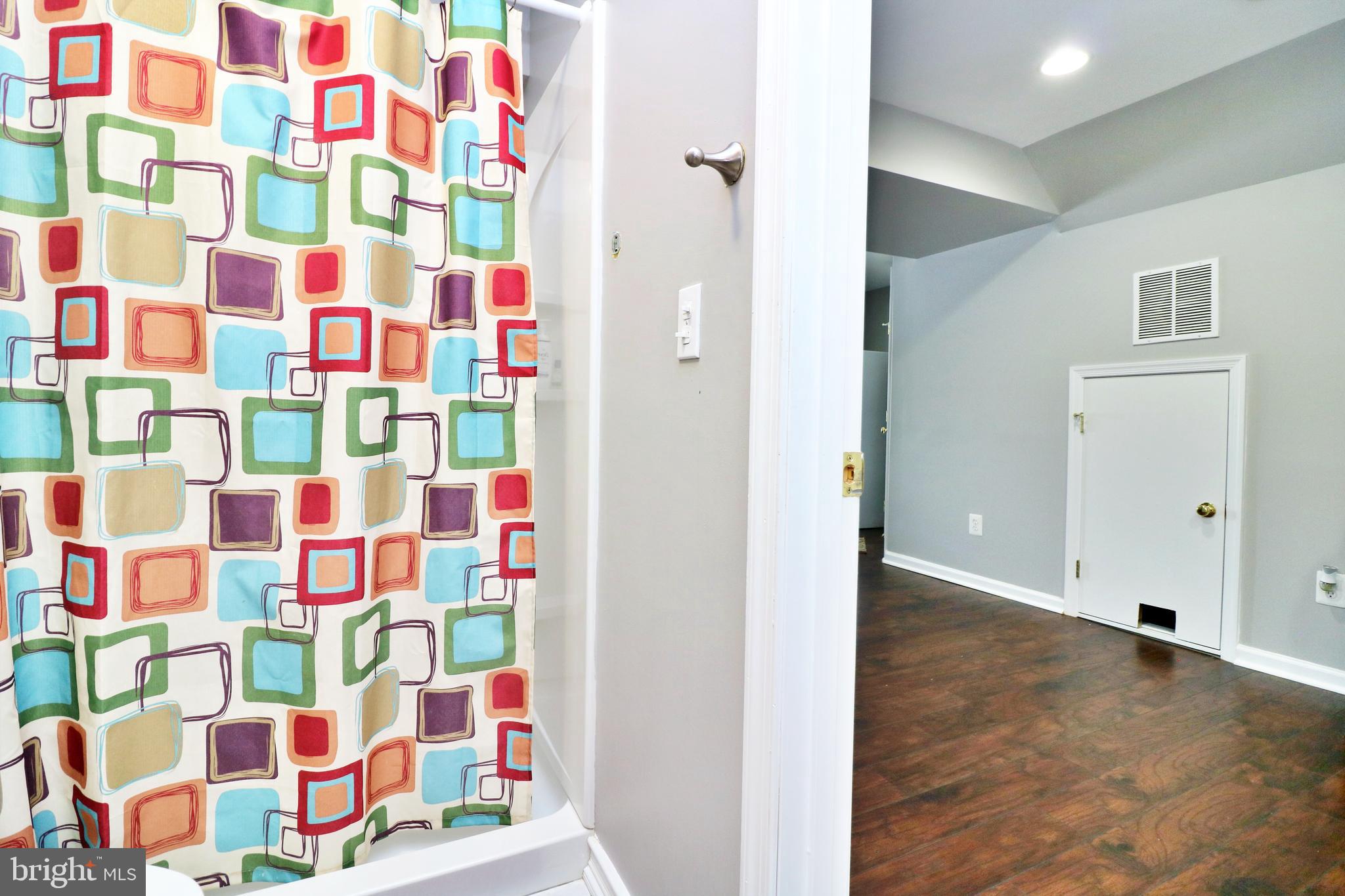 LAKELAND PLACE - Residential