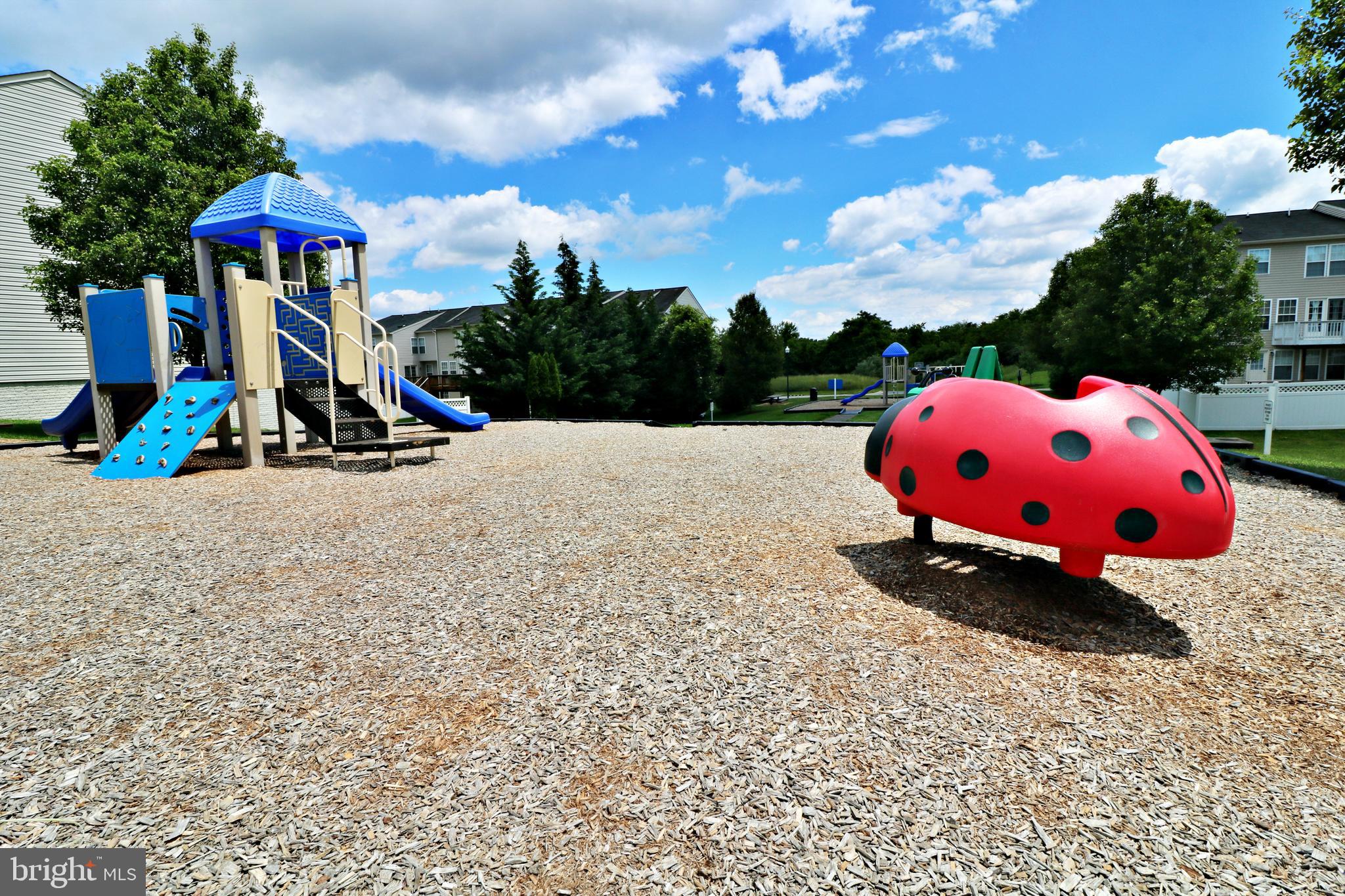 LAKELAND PLACE - Residential