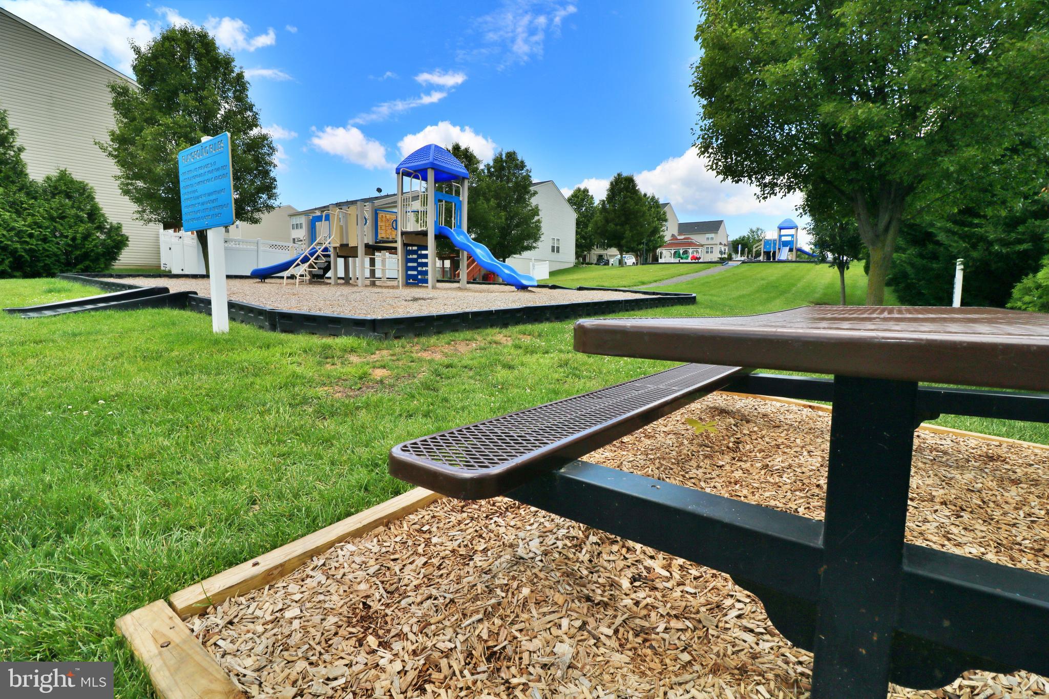 LAKELAND PLACE - Residential