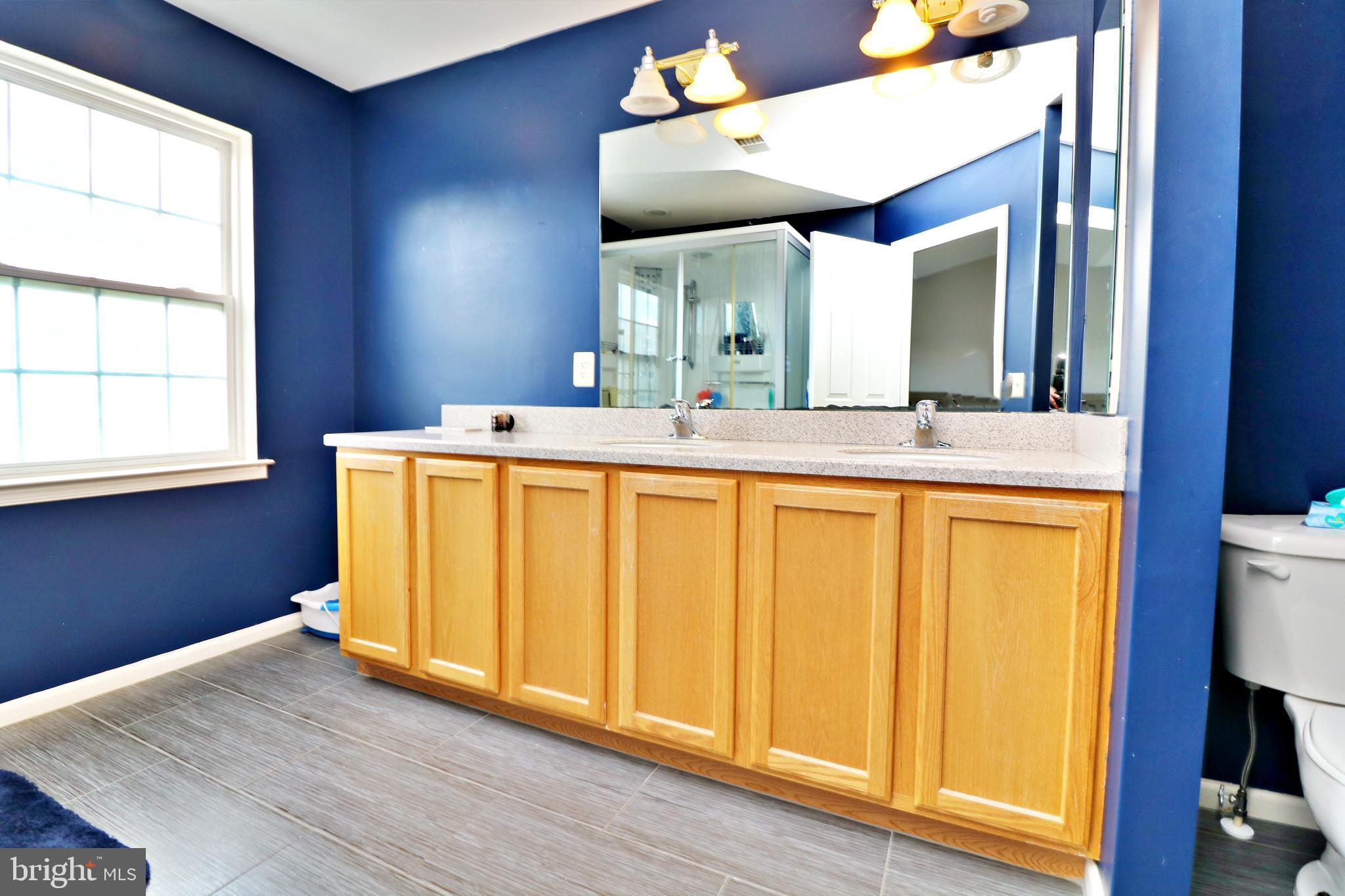 LAKELAND PLACE - Residential