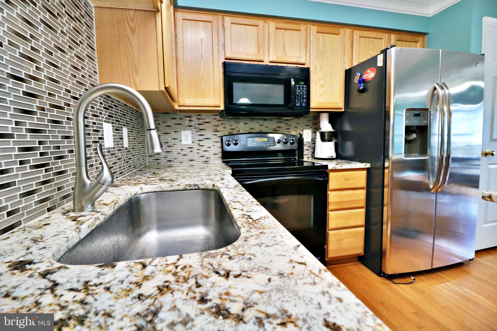 LAKELAND PLACE - Residential