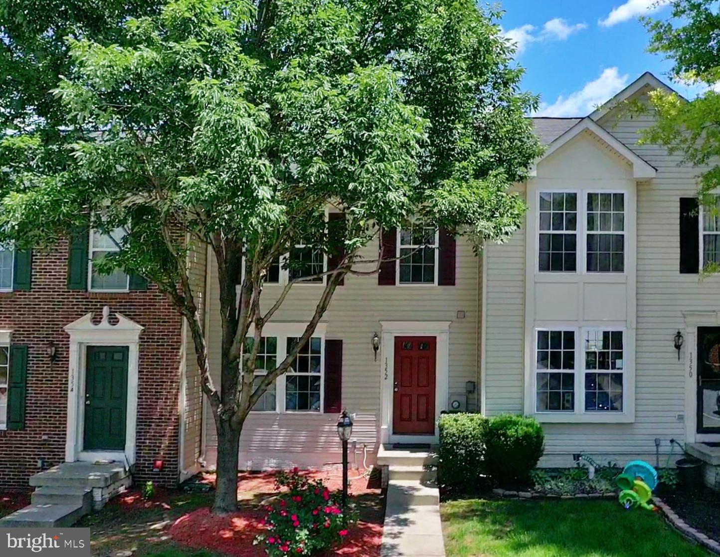 LAKELAND PLACE - Residential