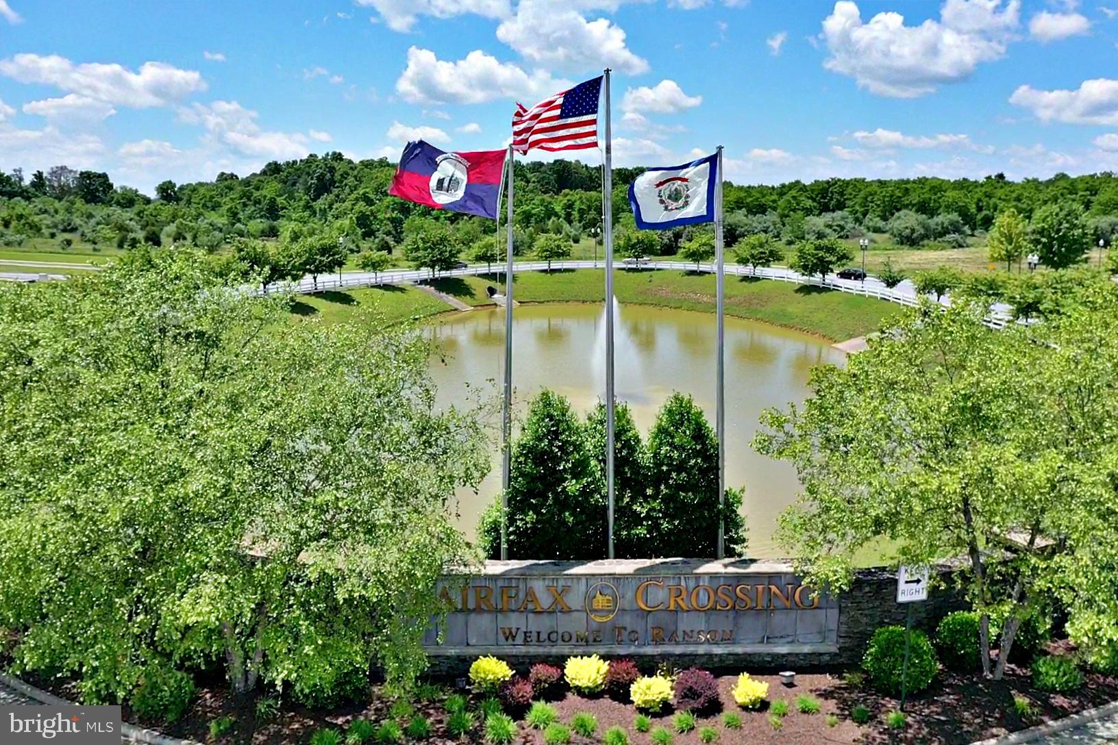 LAKELAND PLACE - Residential