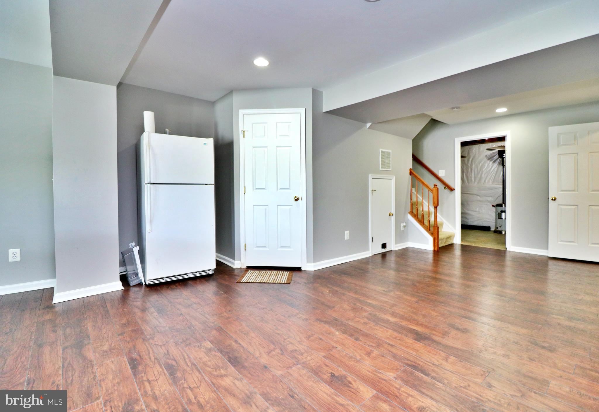 LAKELAND PLACE - Residential