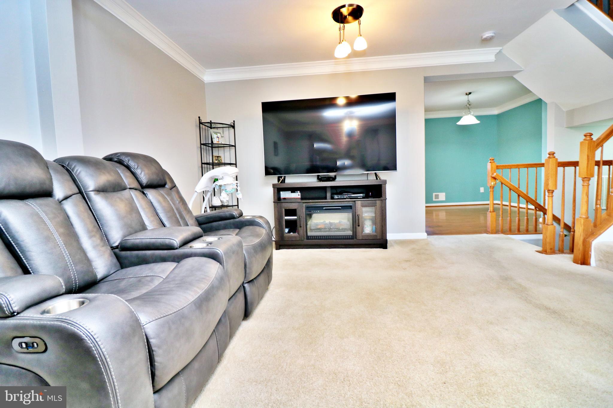 LAKELAND PLACE - Residential