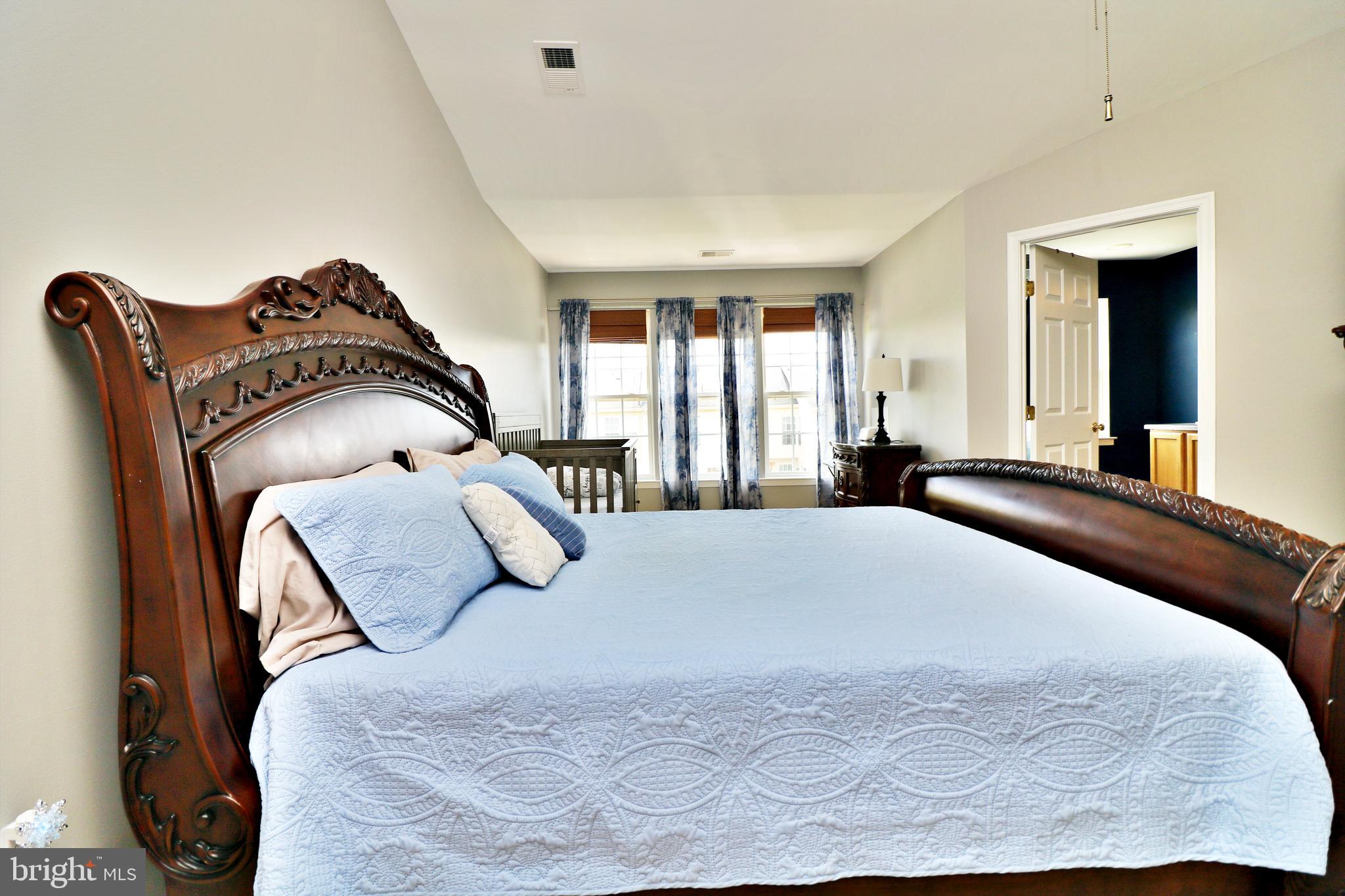 LAKELAND PLACE - Residential