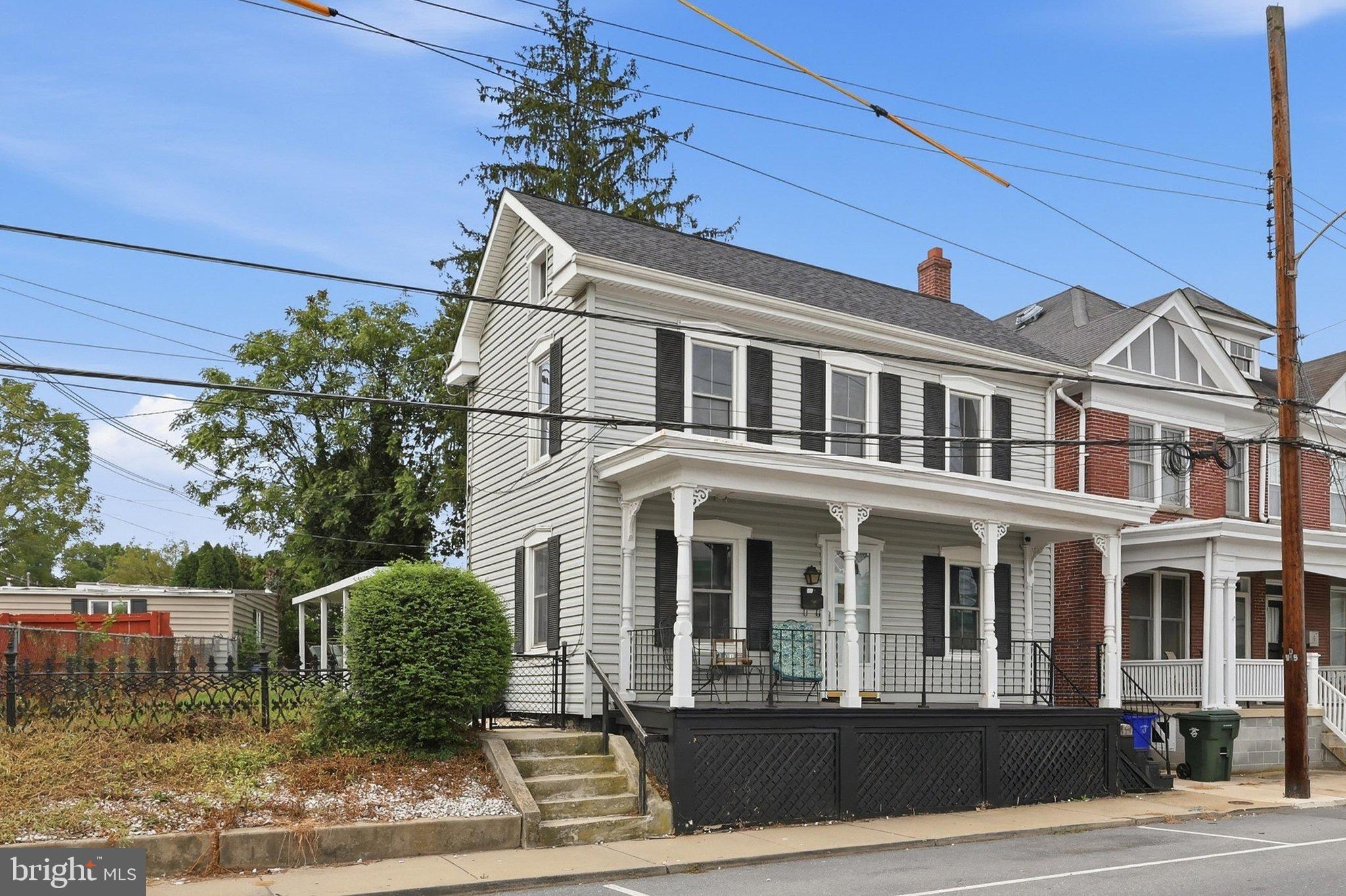 15 FAIRGROUND AVENUE