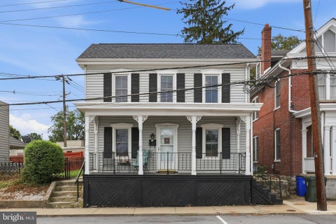 Homes For Sale - 15 Fairground Avenue<br/> HAGERSTOWN, MD 21740