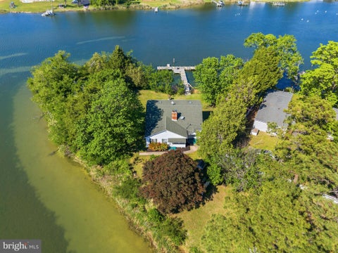 Homes For Sale - 38040 Beach Road<br/> Saint Marys County, COLTONS POINT, MD 20626