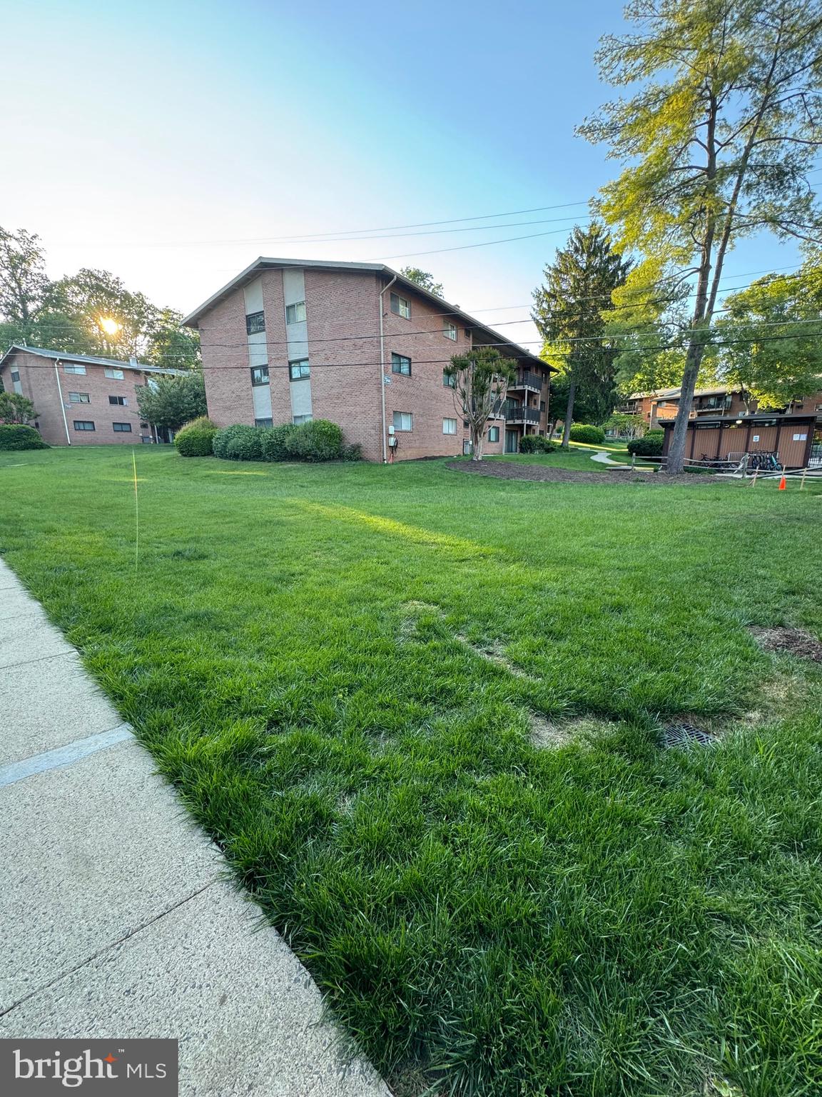 TIMBERLANE VILLAGE GARDEN CONDOMINIUMS - Residential