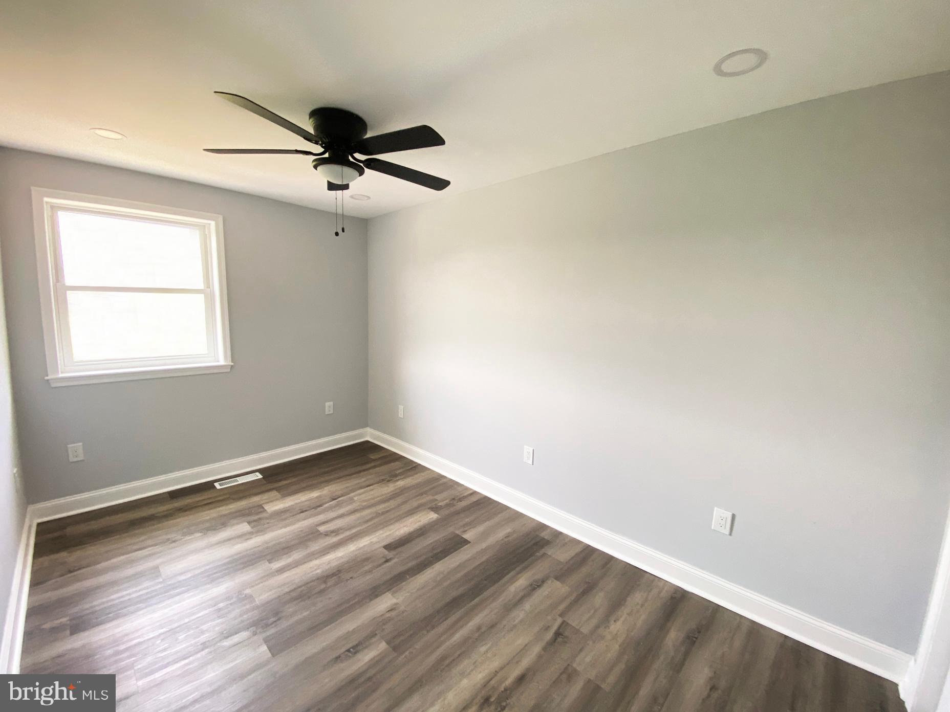 FRANKFORD - Residential
